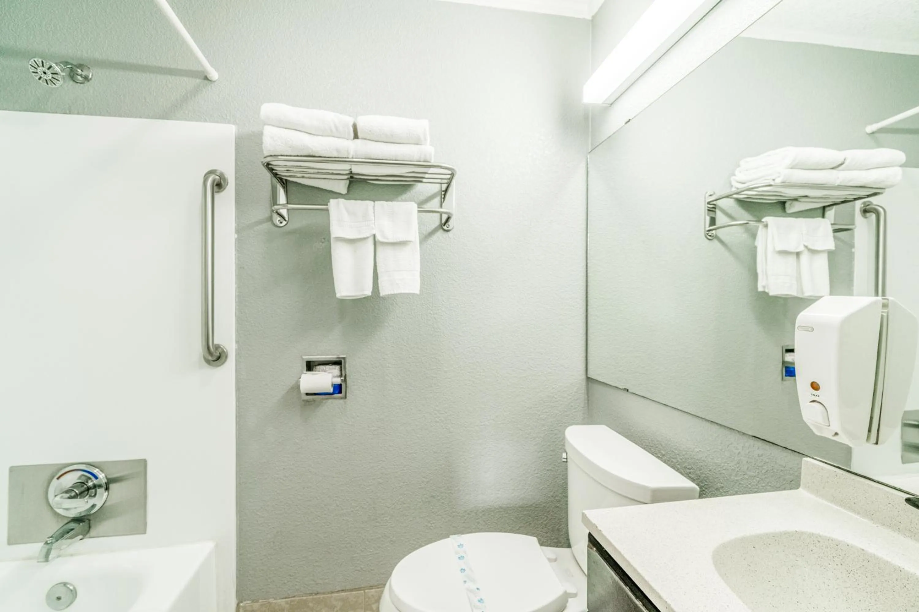 Bathroom in Purple Sage By OYO Snyder TX