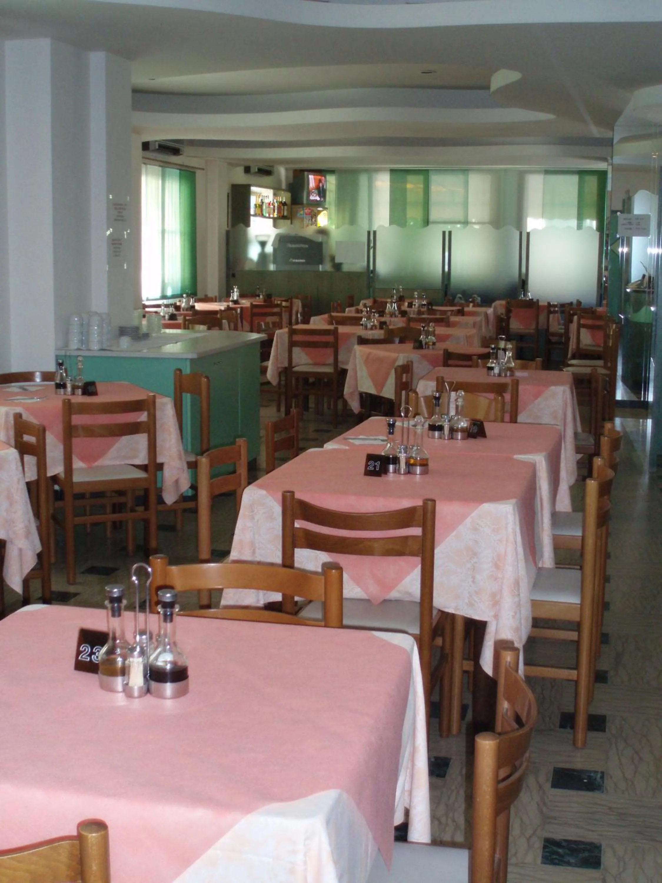 Restaurant/places to eat in Hotel Del Vecchio