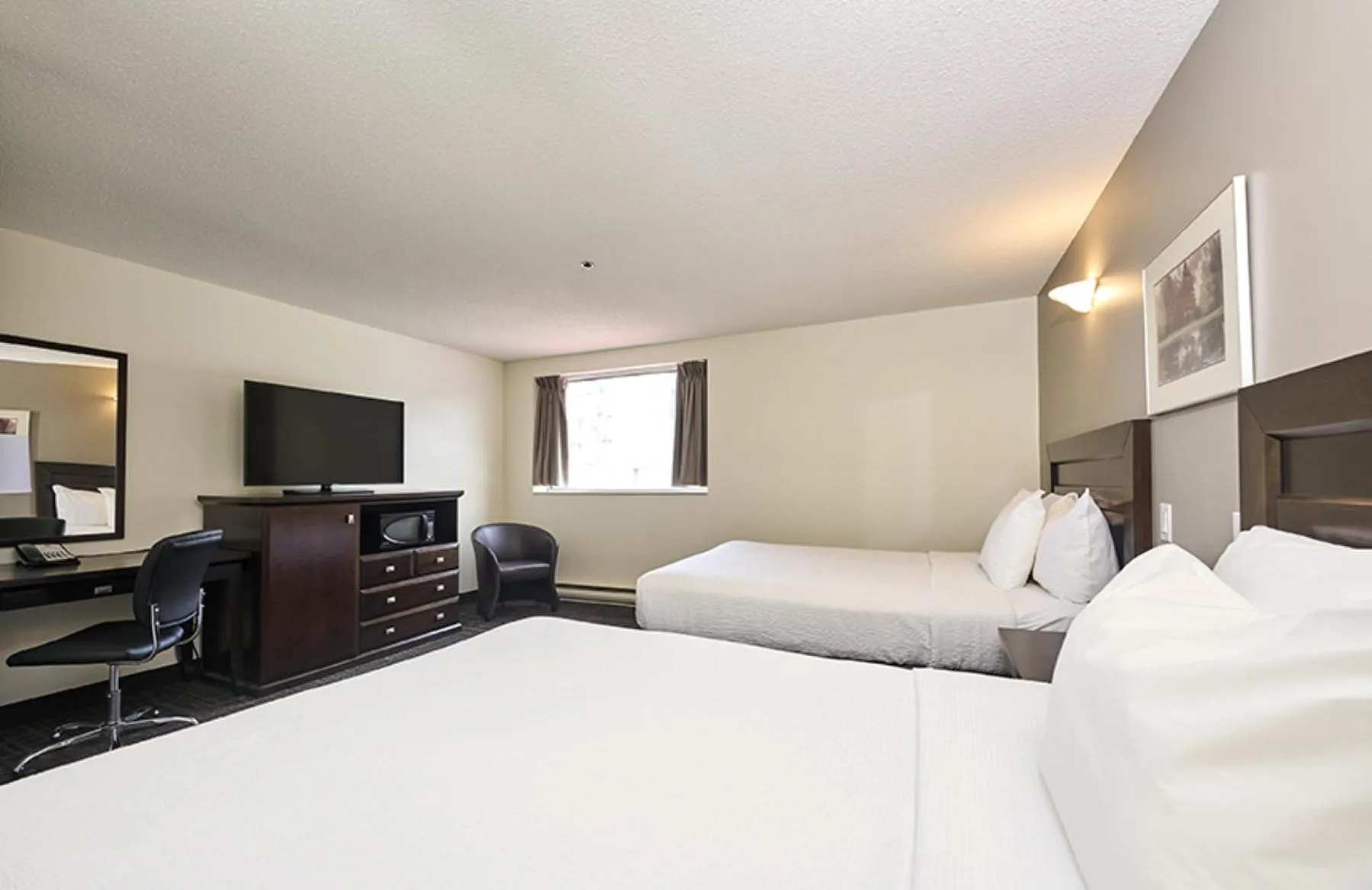 TV and multimedia, Bed in Canad Inns Destination Centre Fort Garry