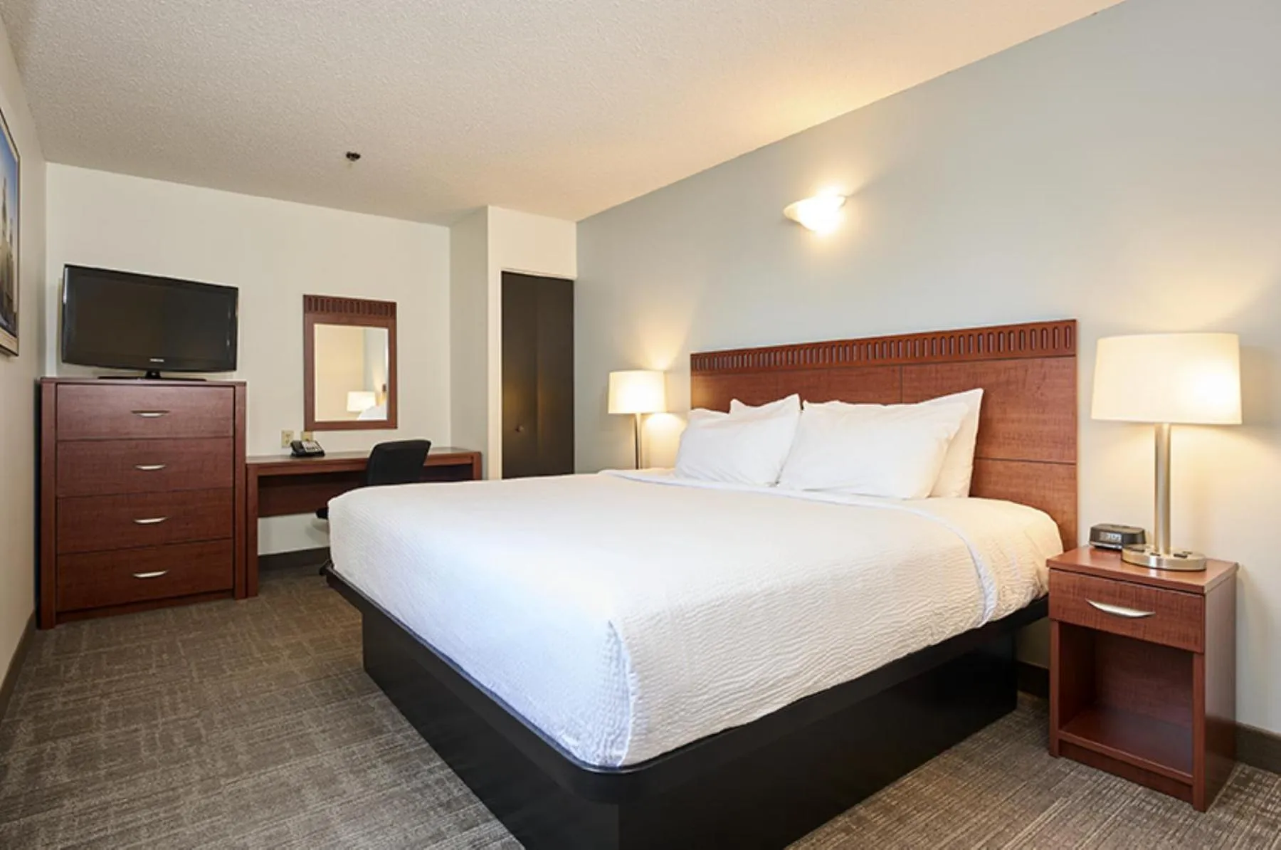 Bedroom, Bed in Canad Inns Destination Centre Fort Garry