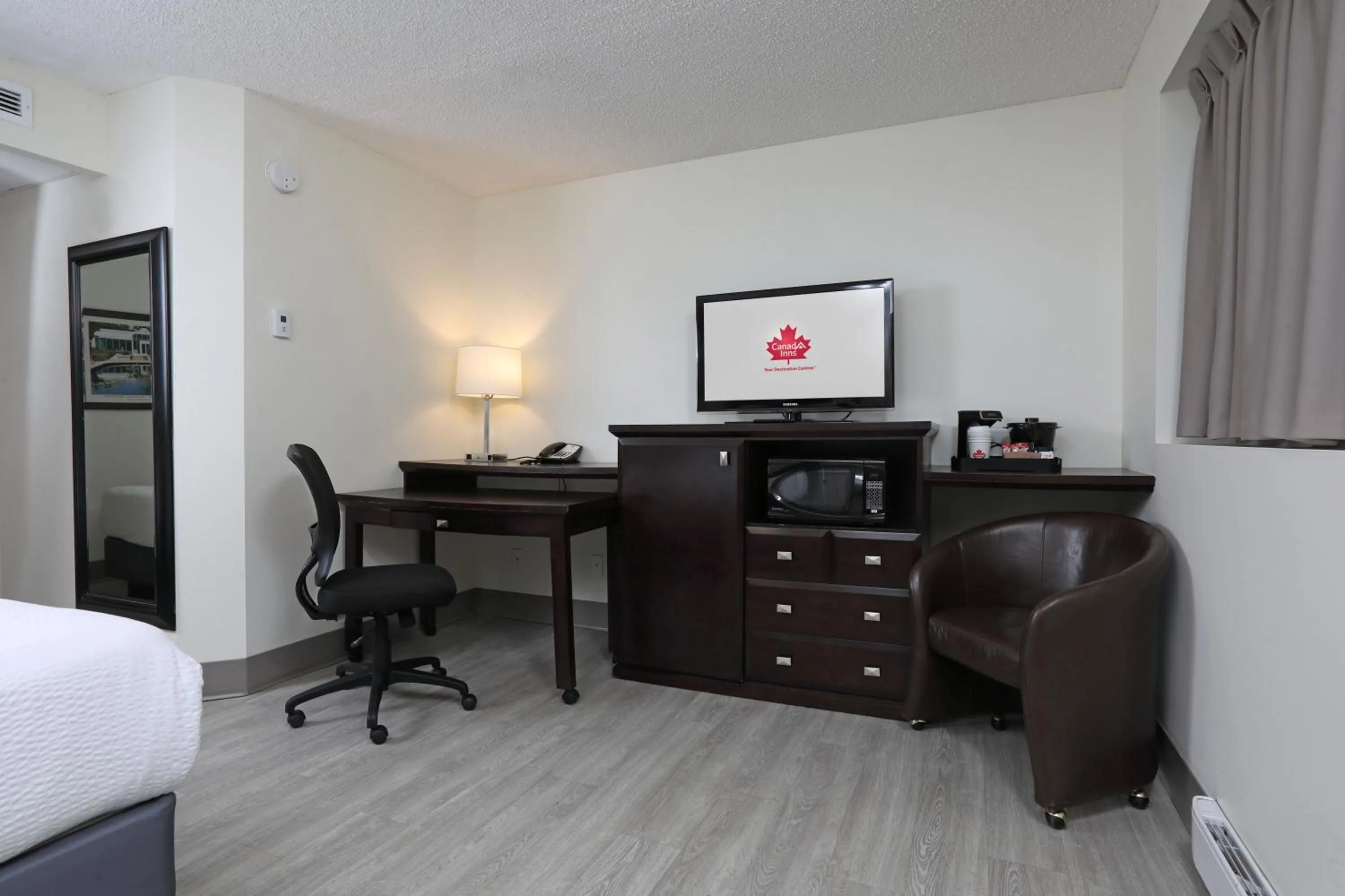 Bed in Canad Inns Destination Centre Fort Garry