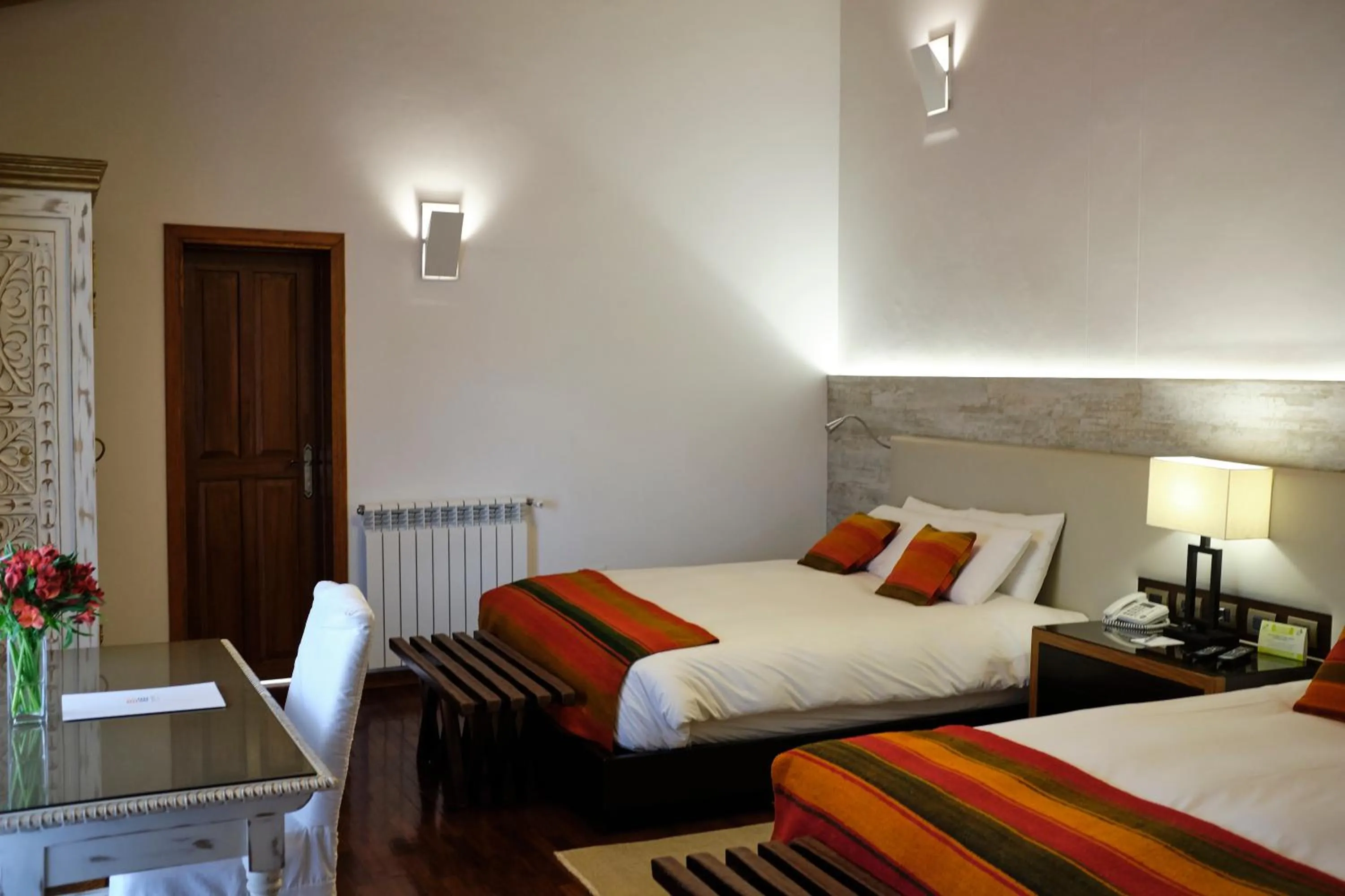 Photo of the whole room, Bed in Tocuyeros Boutique Hotel