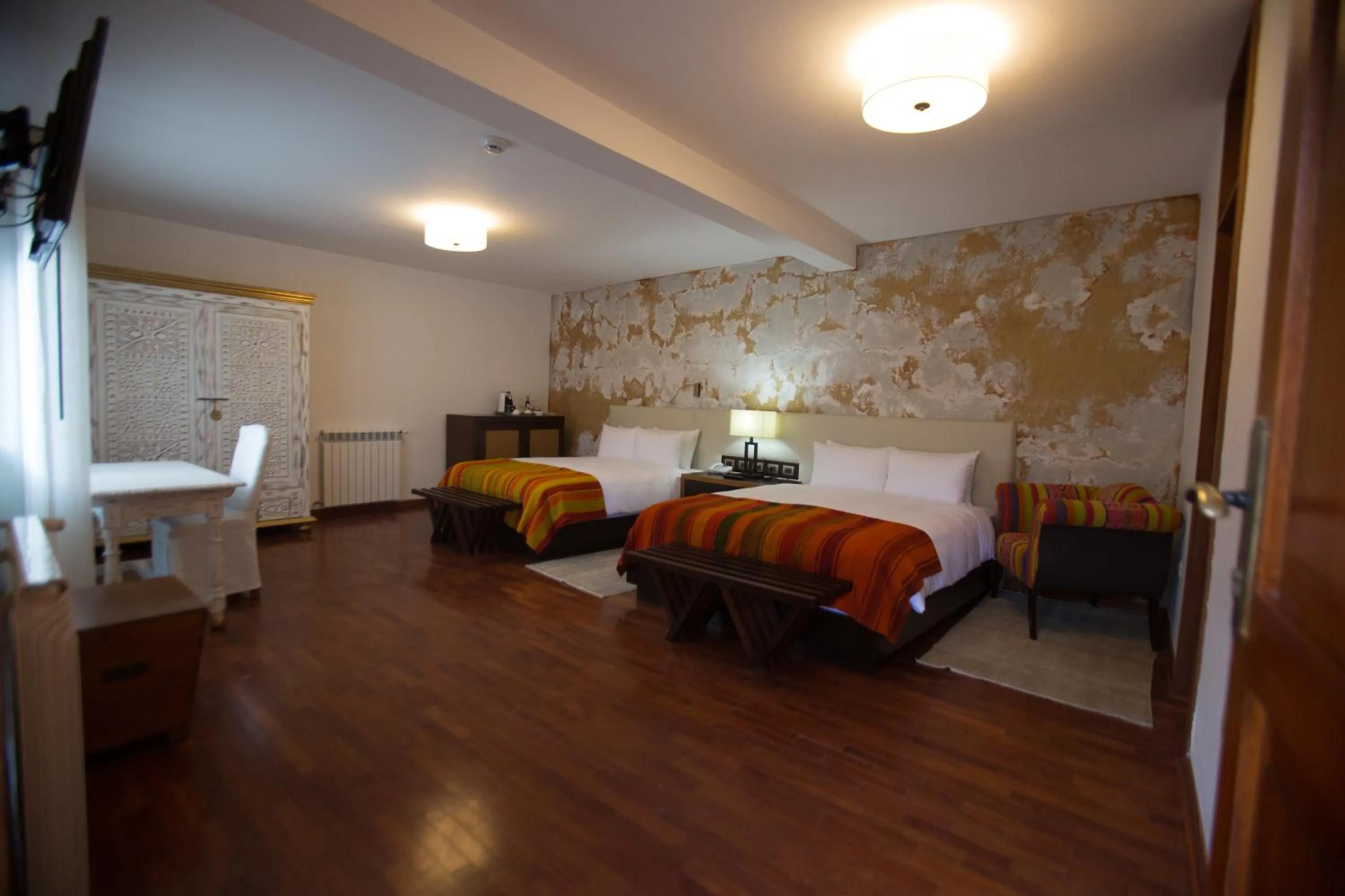 Photo of the whole room, Bed in Tocuyeros Boutique Hotel