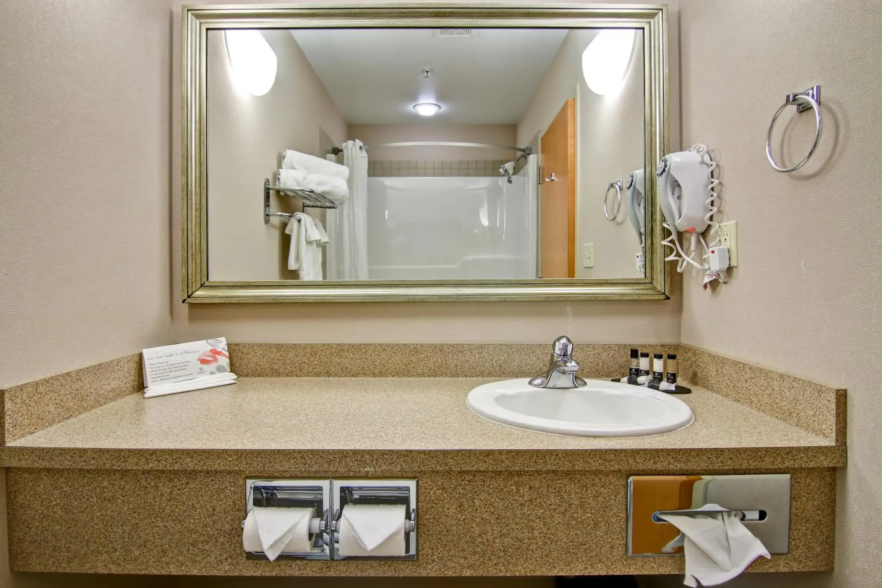 King Room in Canalta Oyen King Room in Canalta Oyen