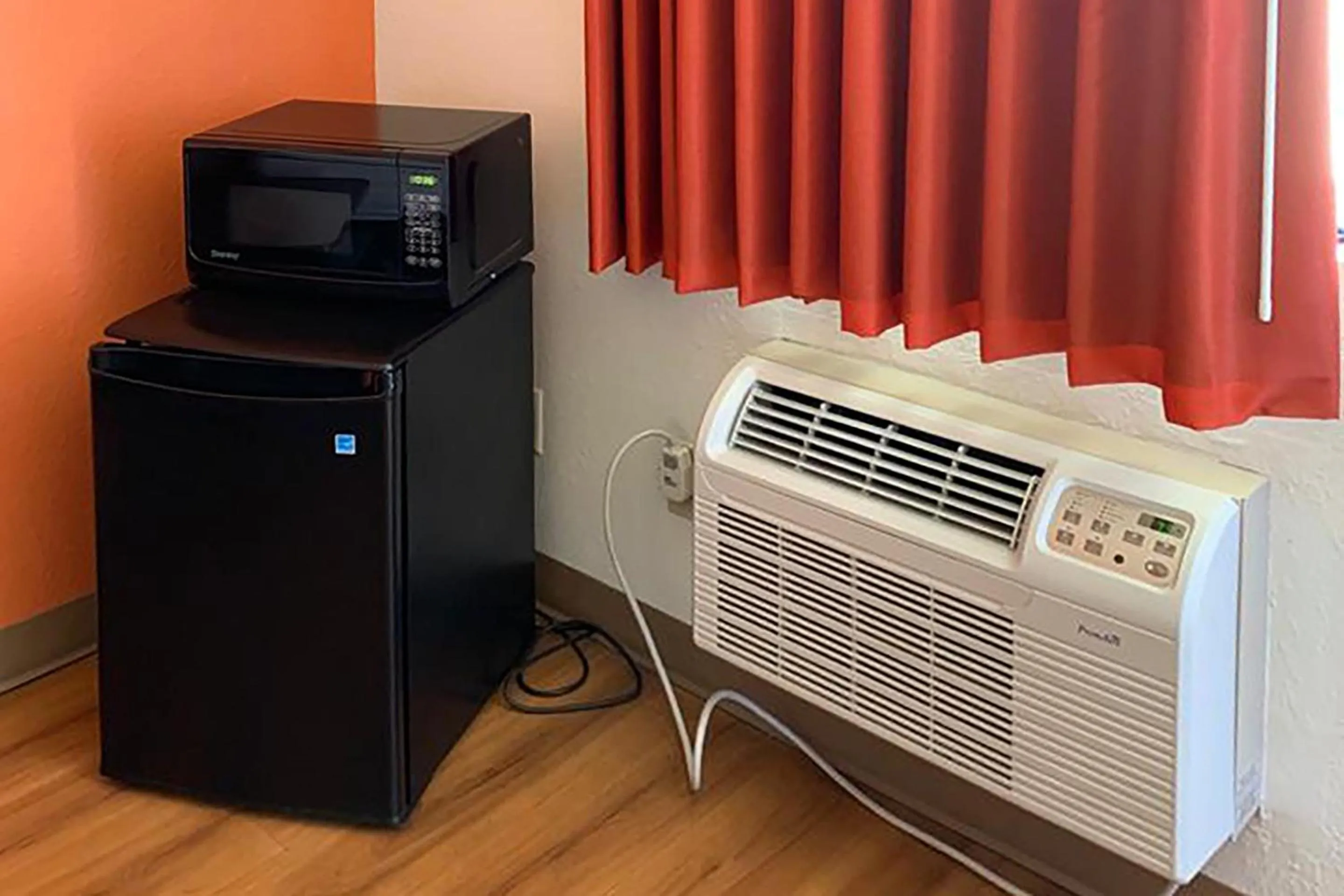 Area and facilities in Motel 6 Cameron MO