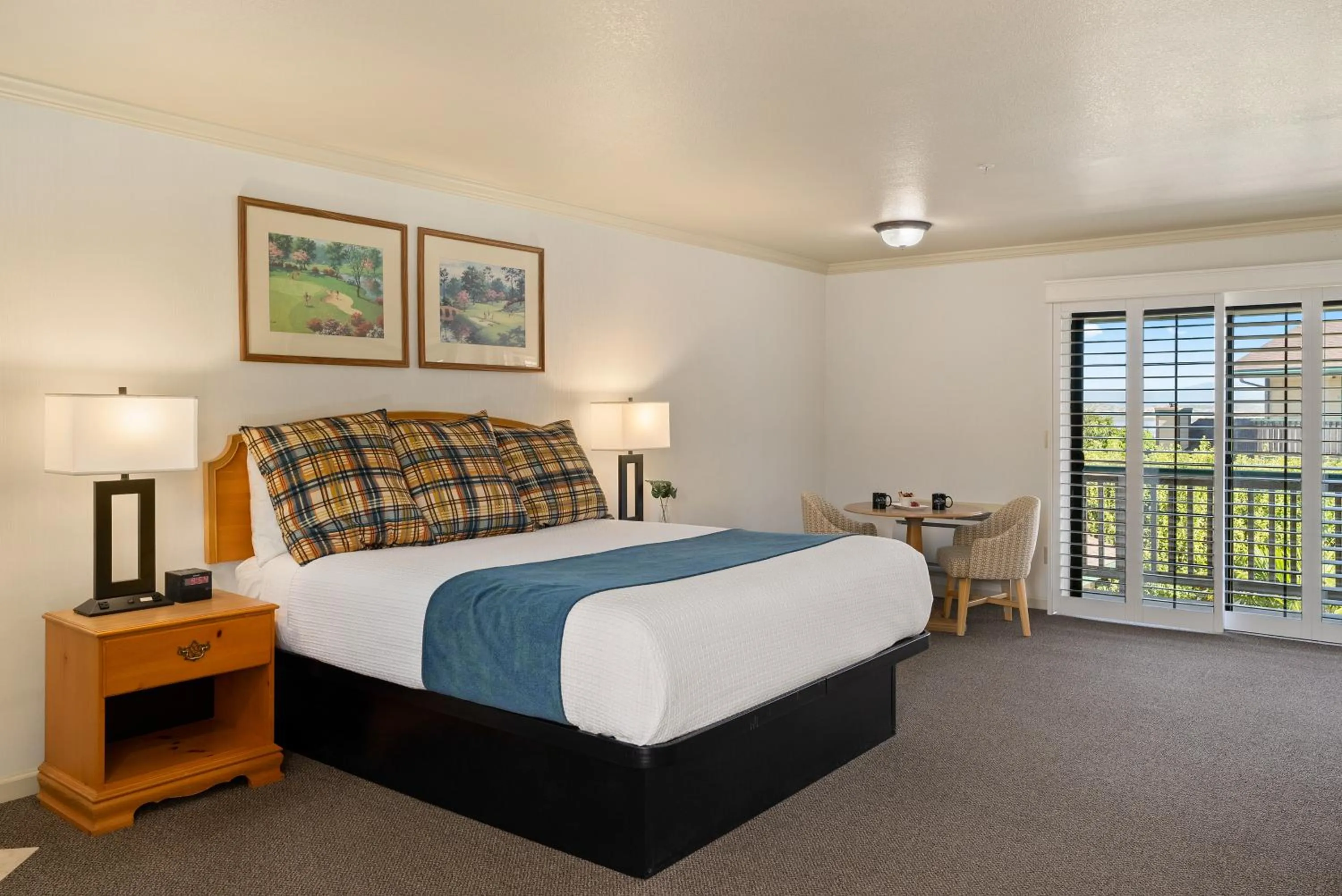 Bed in Sea Pines Golf Resort