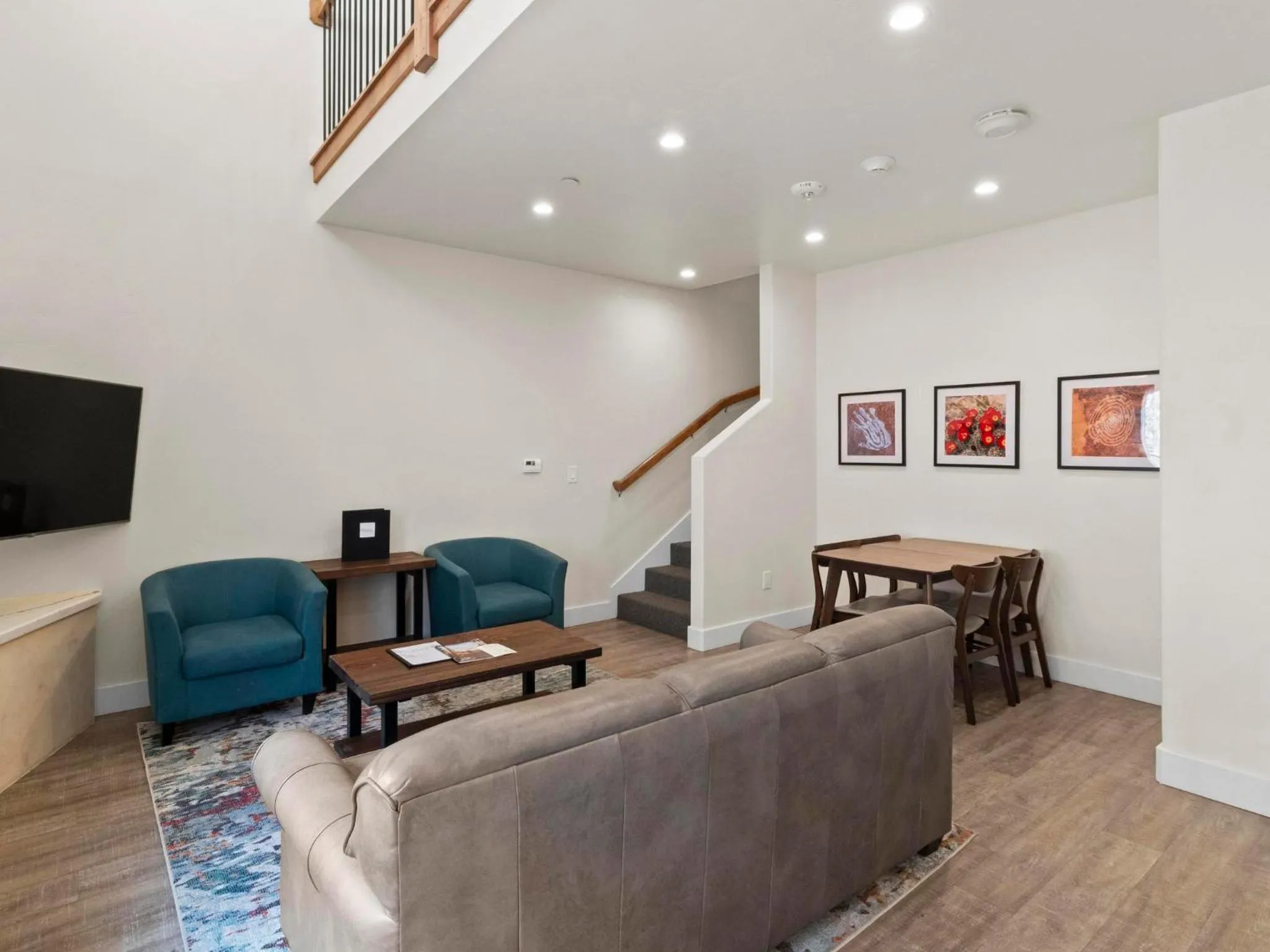 Living room in Bluff Dwellings Resort