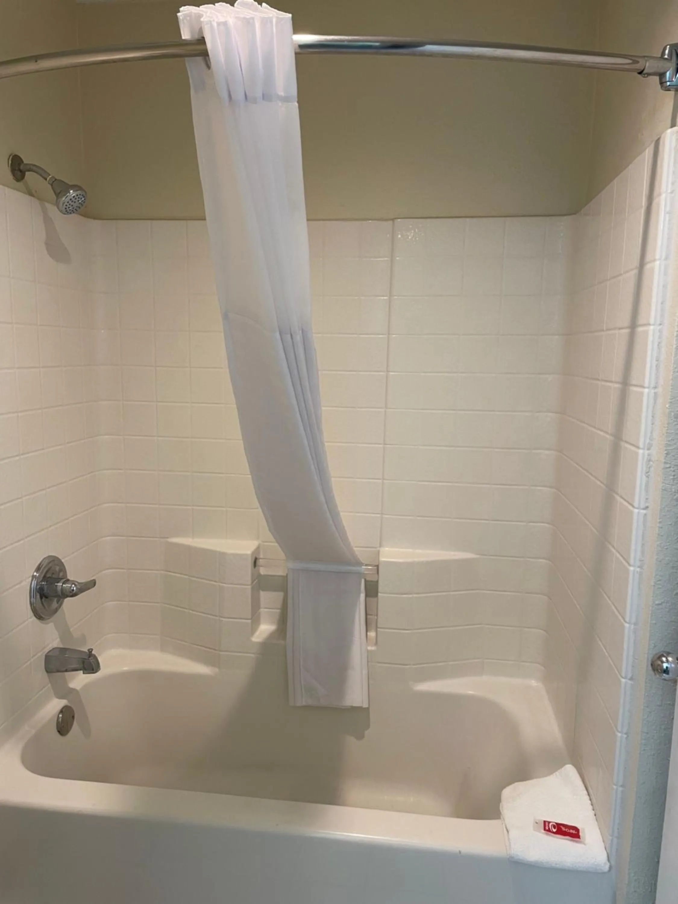 Bathroom in Econo Lodge Inn & Suites Sweetwater I-20