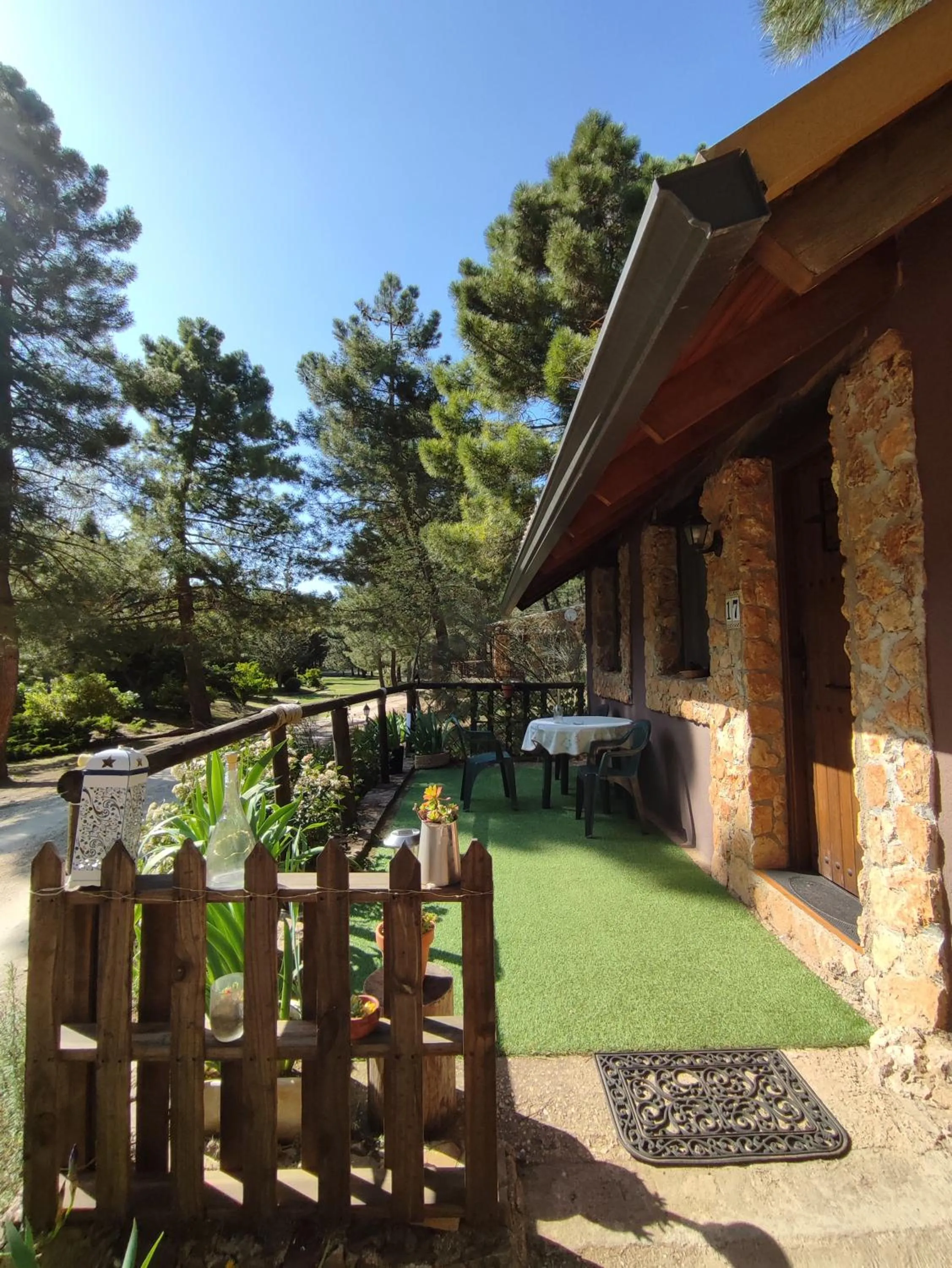 Balcony/Terrace in La cabaña del lago en ZAFIRO LAGUNAZO Parque Natural del Río Mundo