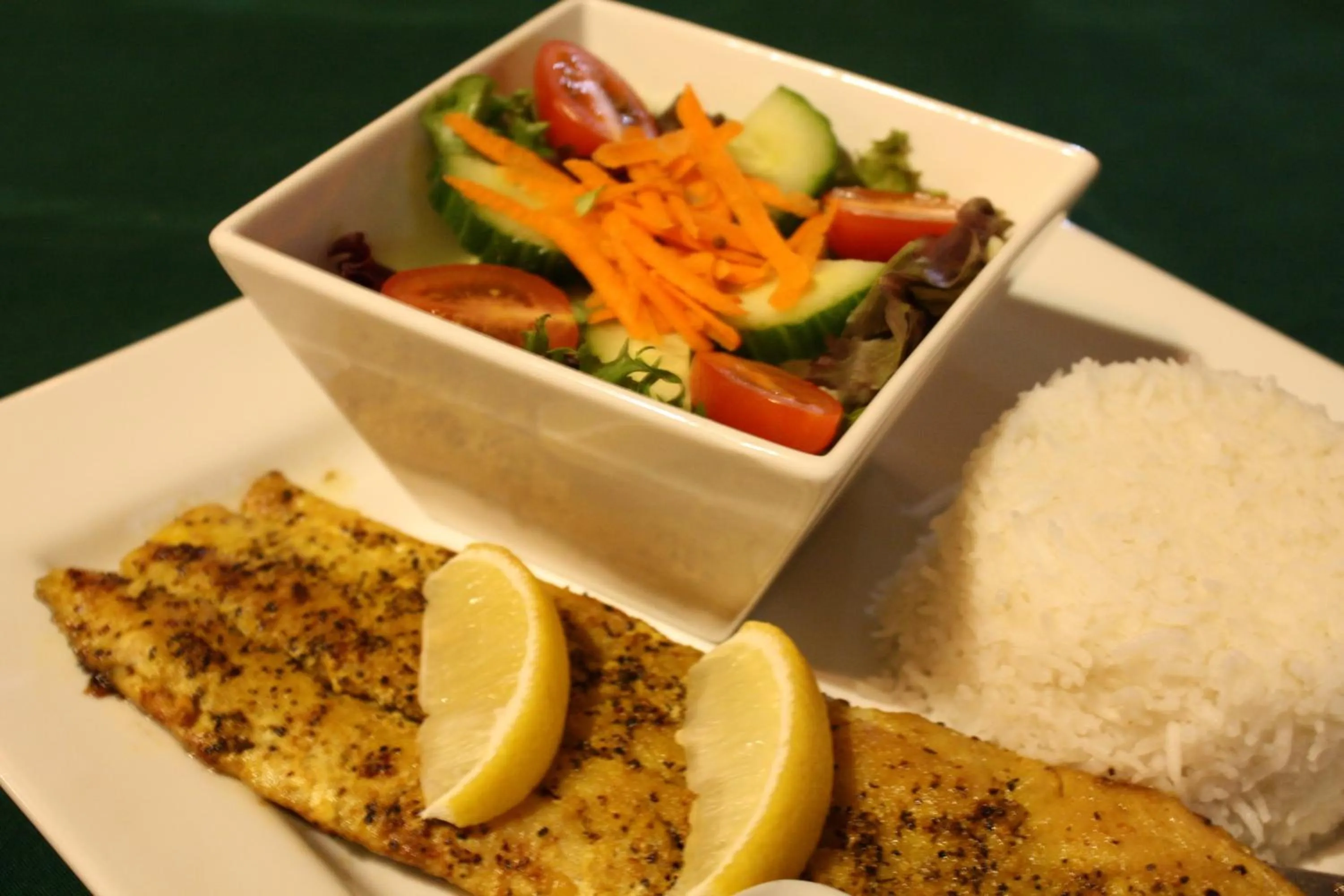 Food and drinks in Carolyn Beach Inn