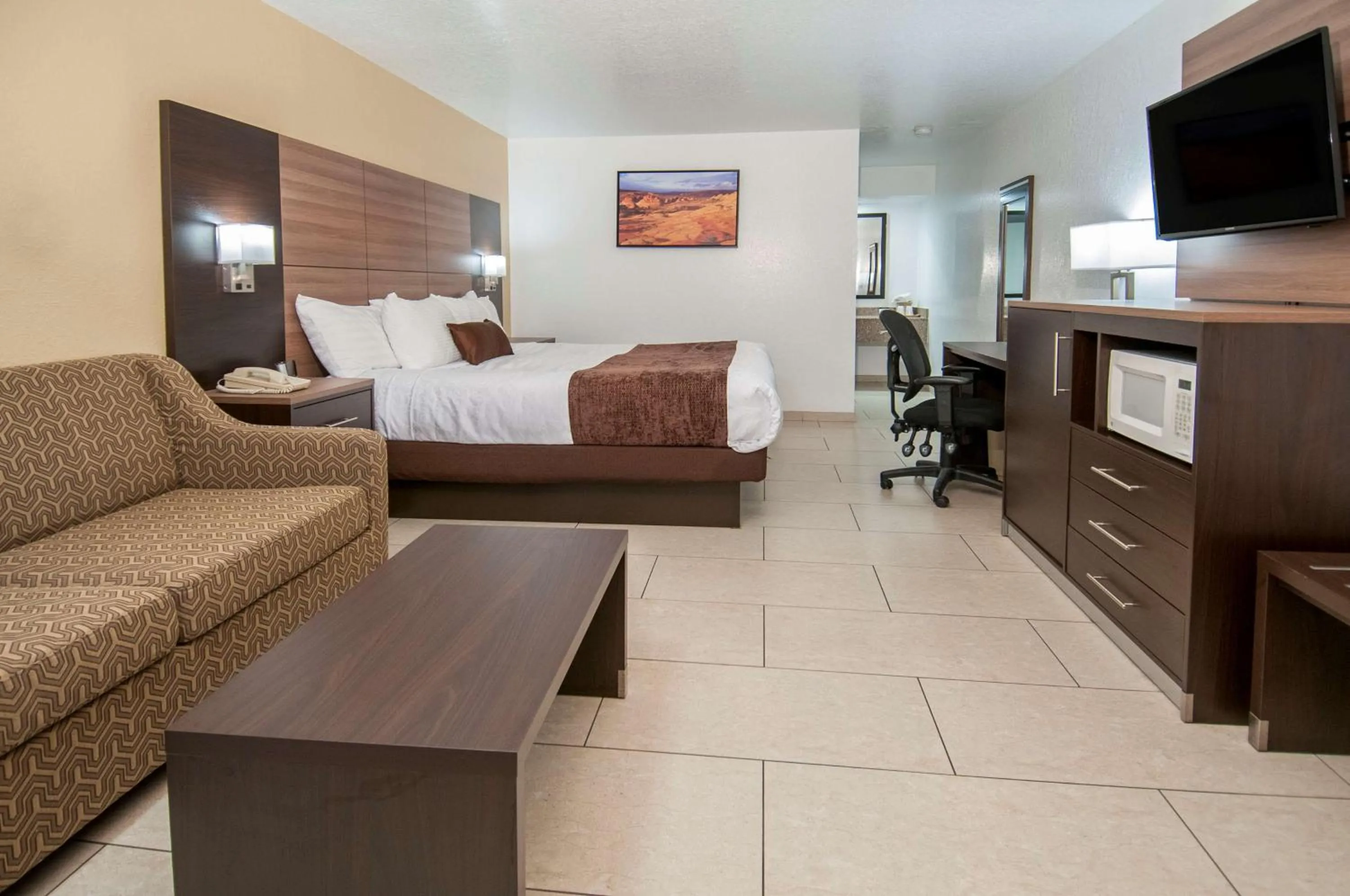 Photo of the whole room in Best Western Santa Rosa Inn