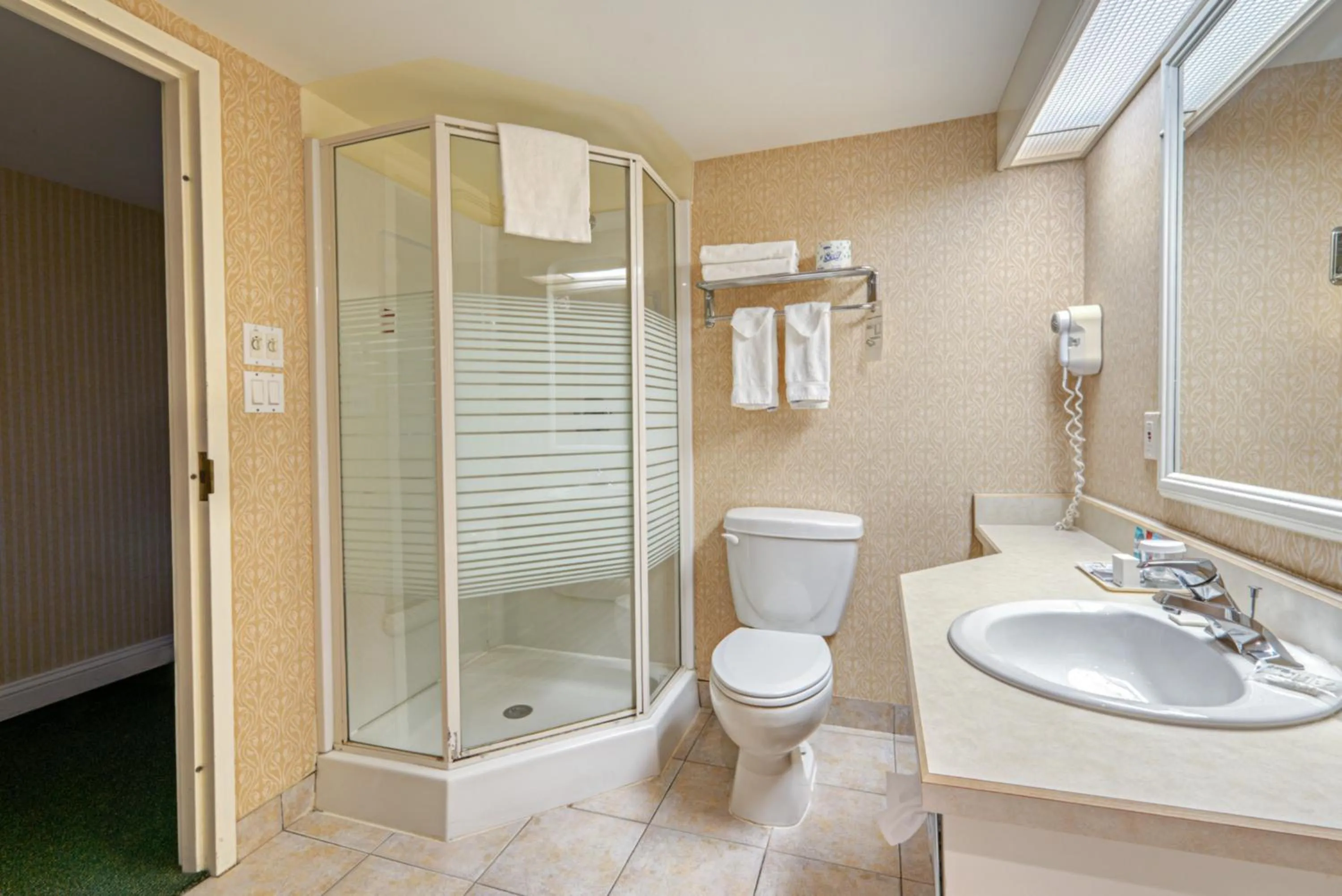 Bathroom in The Casablanca Hotel