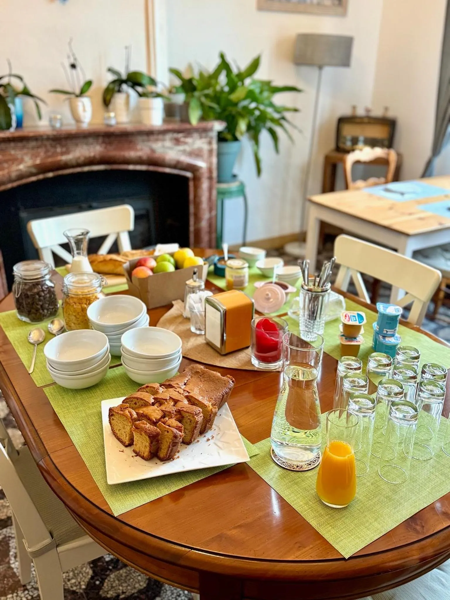 Restaurant/places to eat in Entre Midi - Maison d'Hôtes - B&B