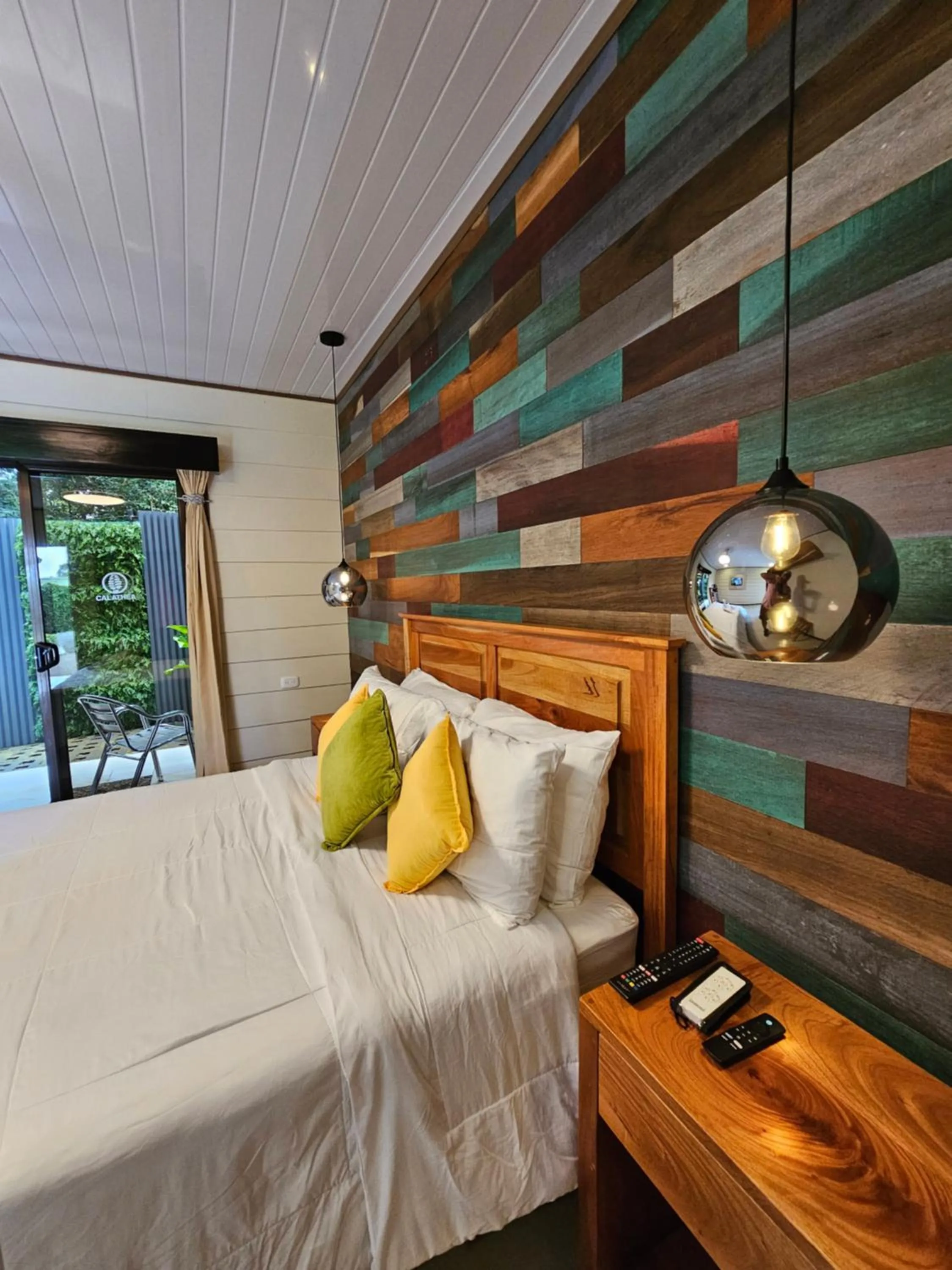 Bed in Calathea Hotel Monteverde