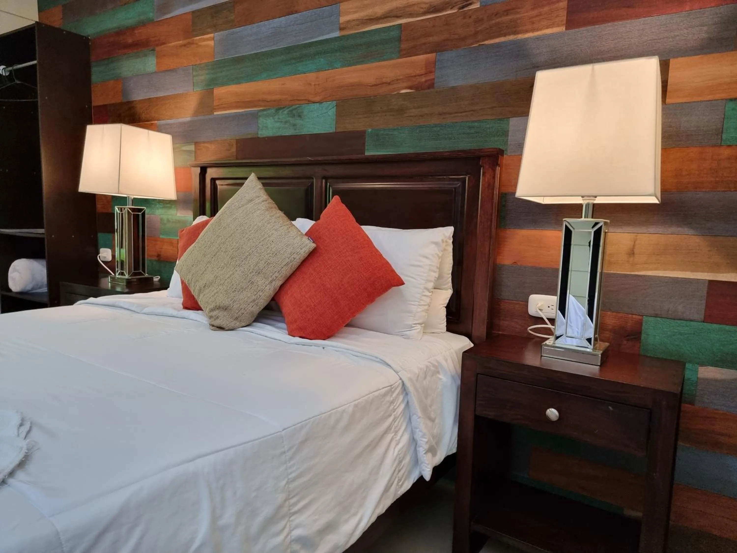 Bed in Calathea Hotel Monteverde