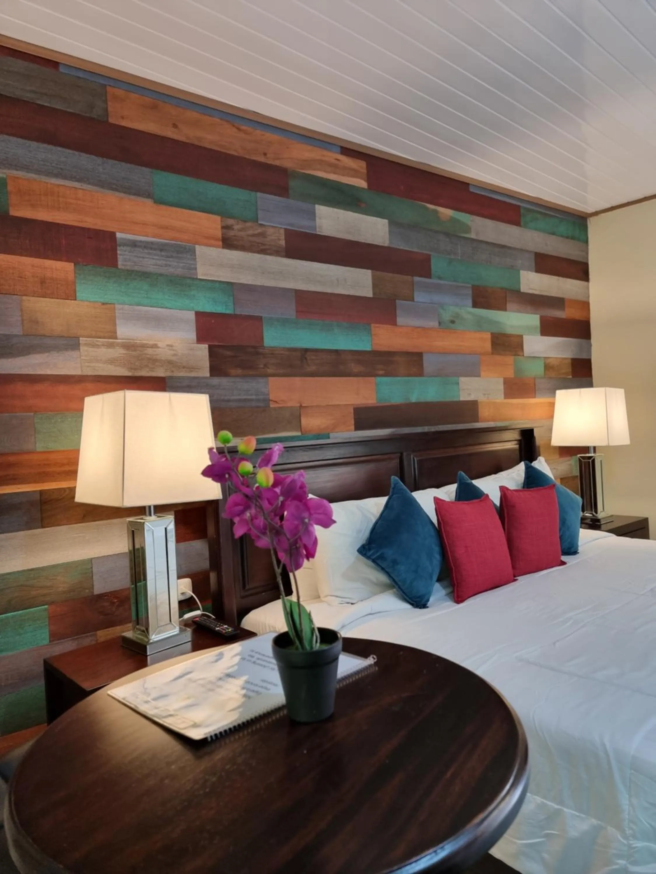 Bed in Calathea Hotel Monteverde