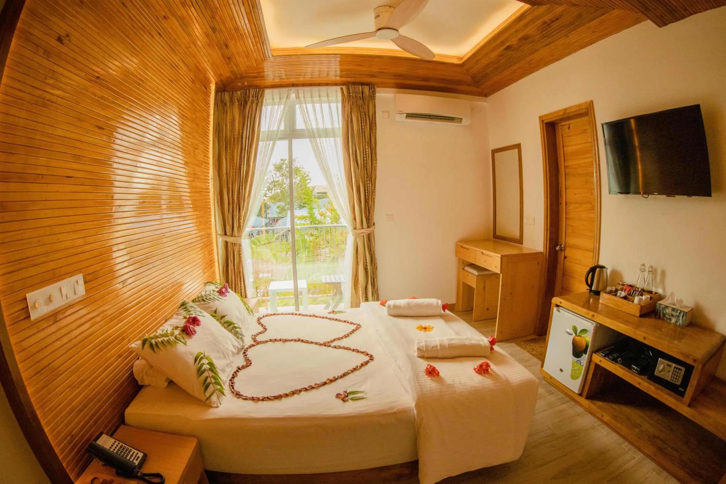 Bedroom, Bed in PERLA Dhangethi