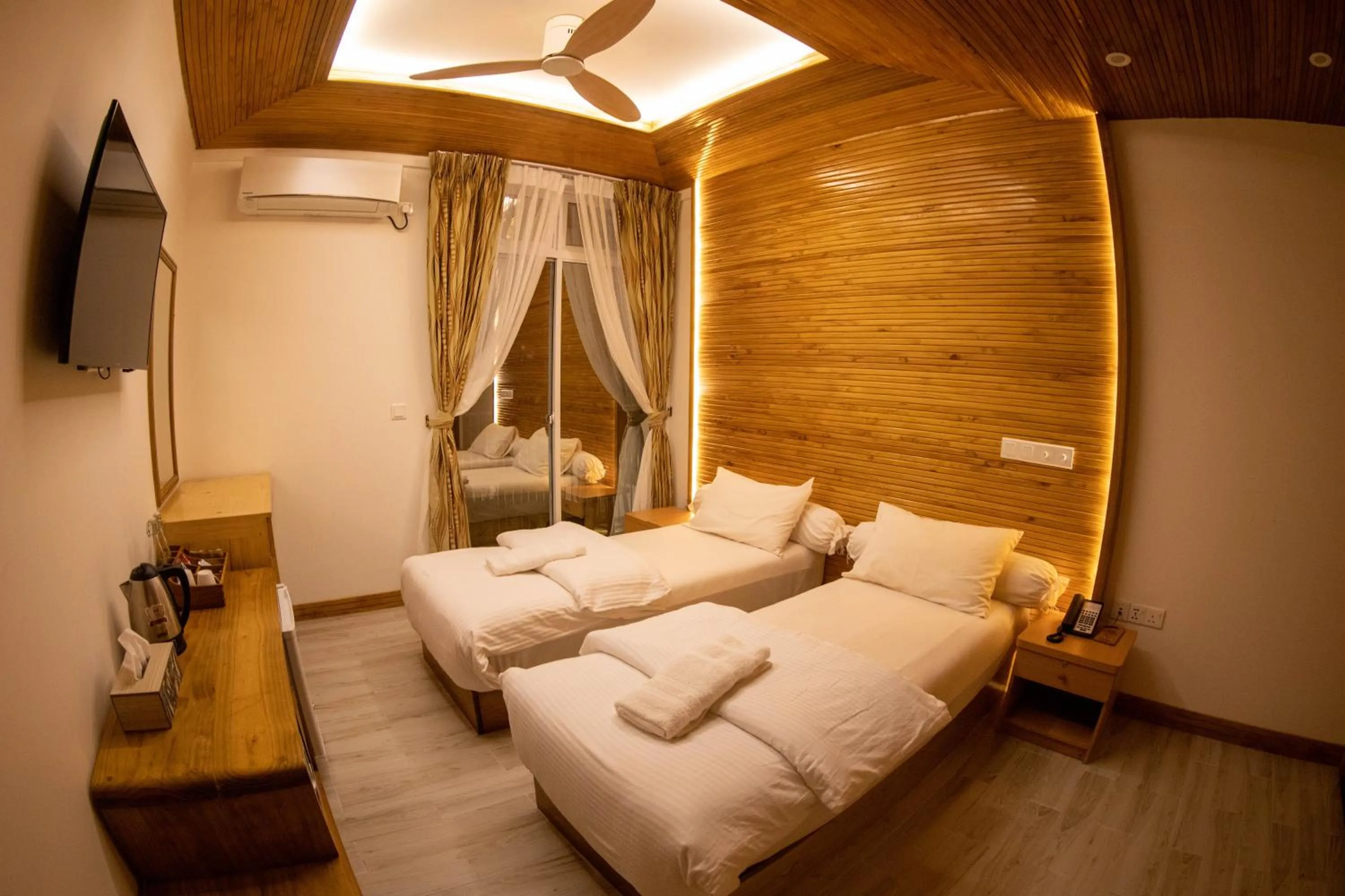 Bedroom, Bed in PERLA Dhangethi