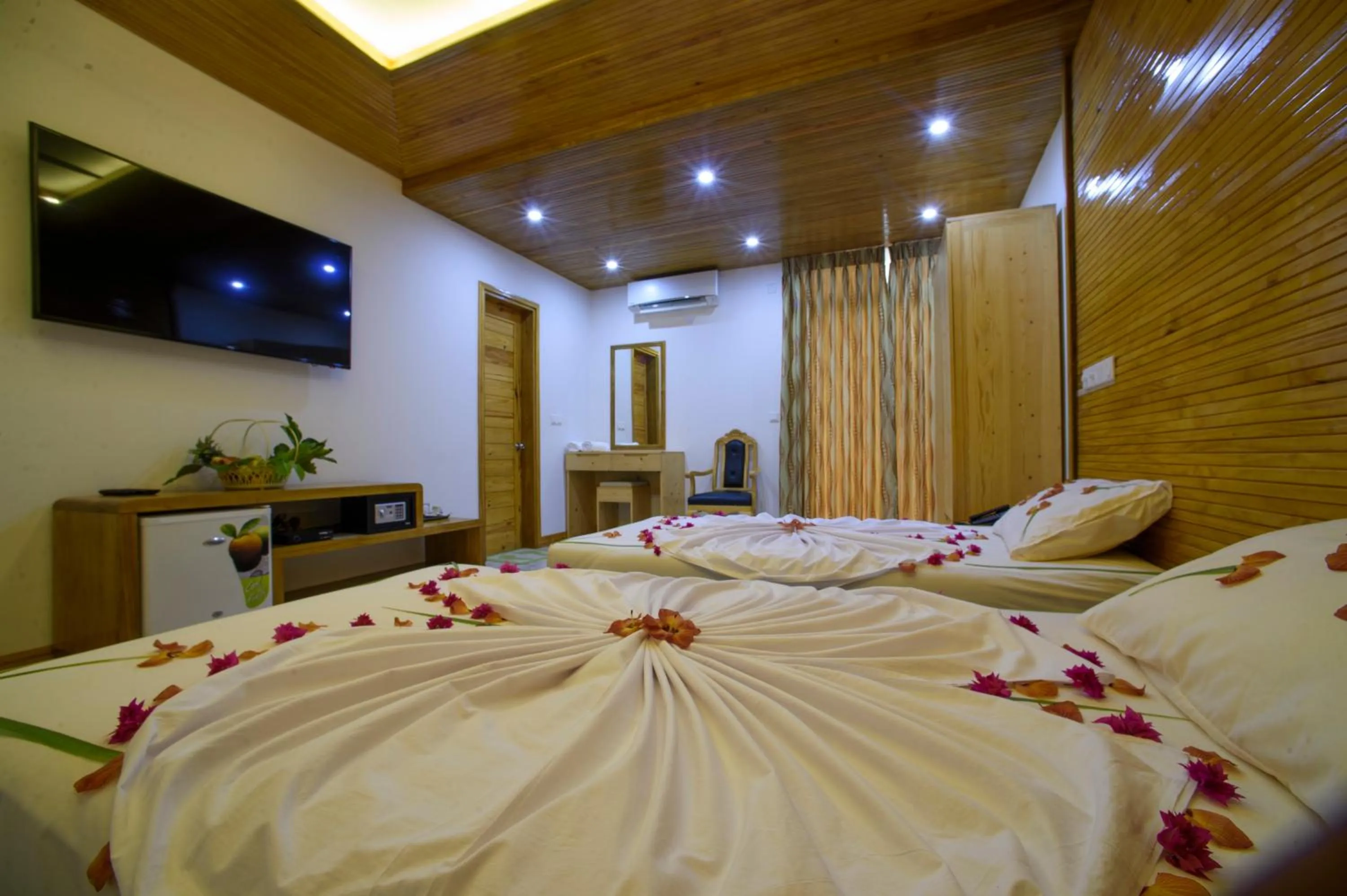 Bathroom, Bed in PERLA Dhangethi