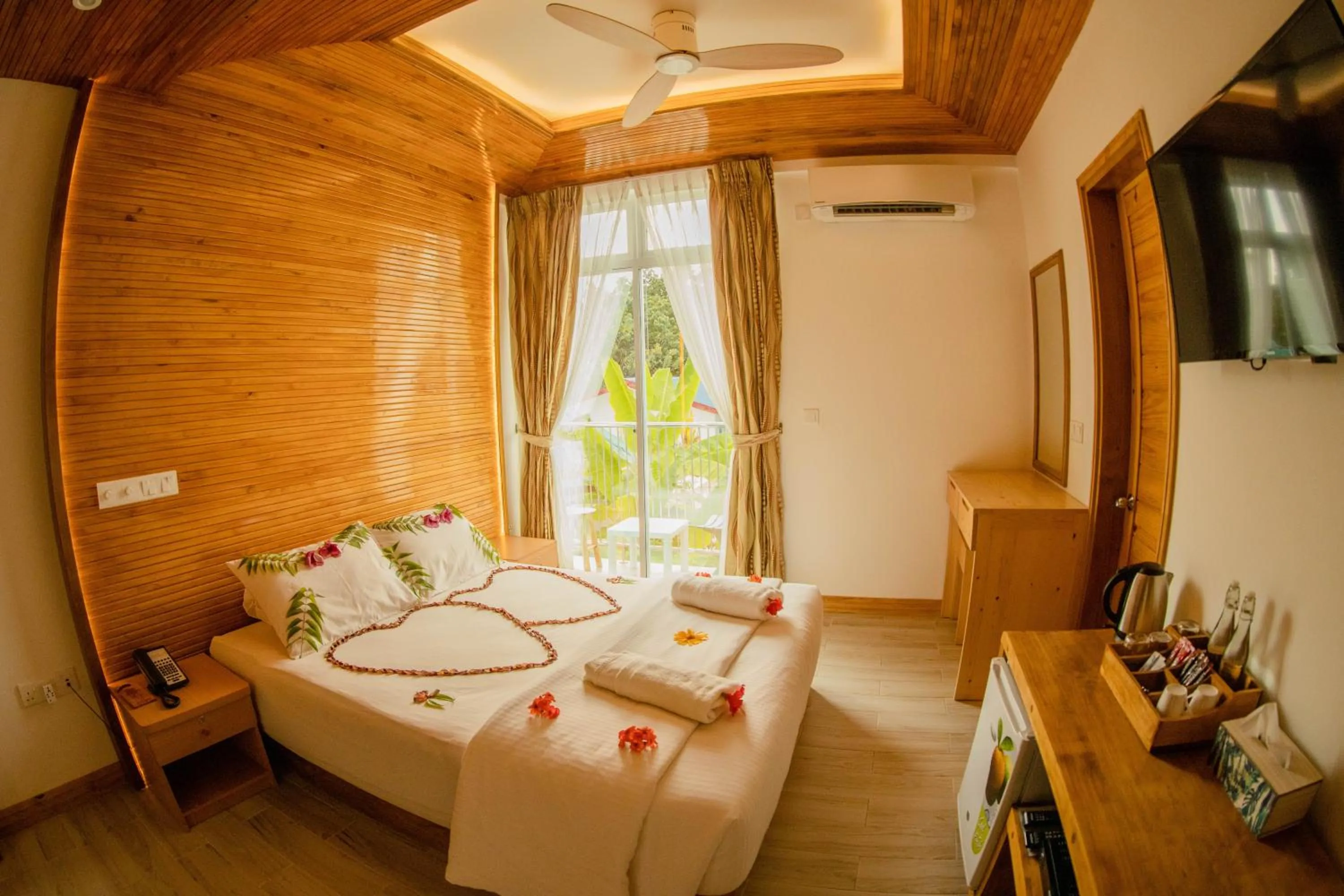 Bedroom, Bed in PERLA Dhangethi