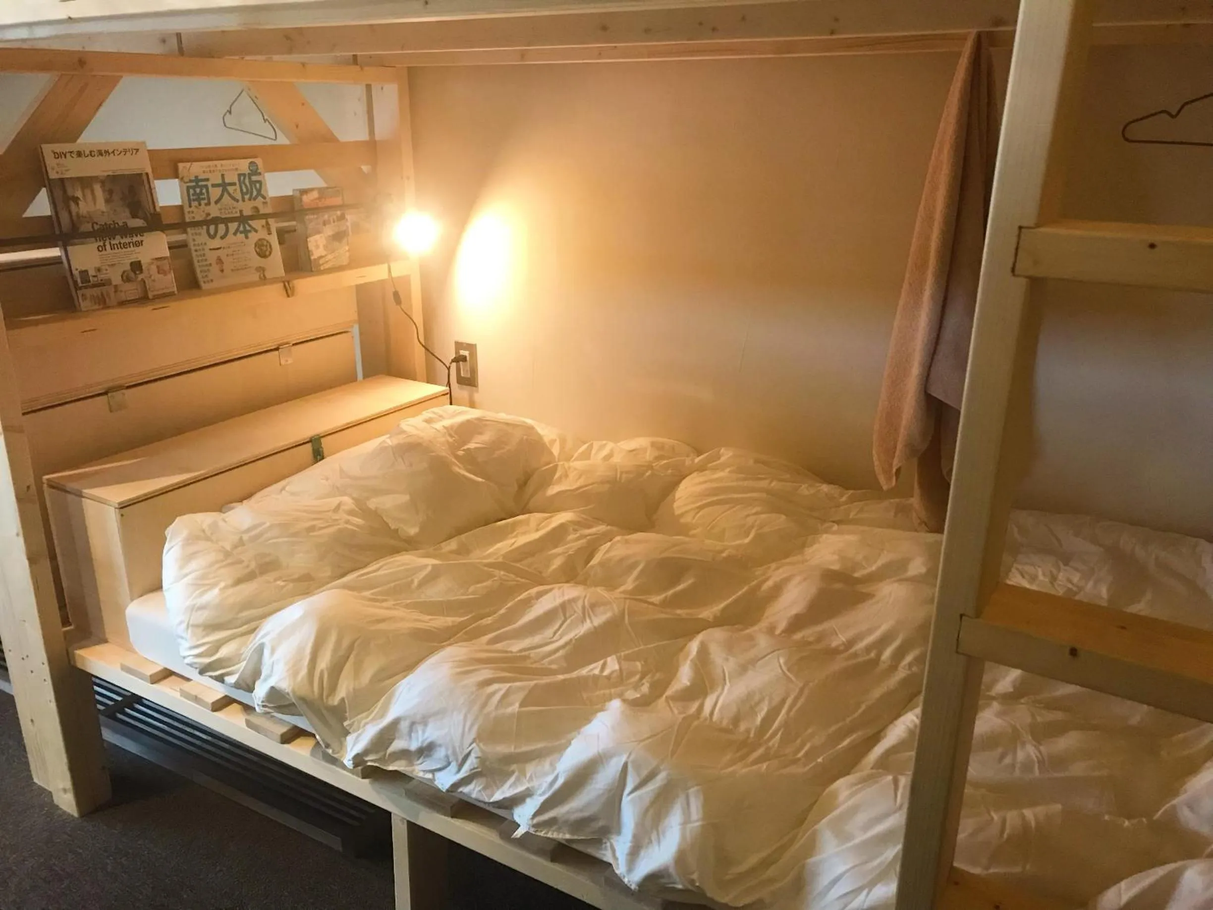 Bed in Mad Cat Hostel Osaka & Bar