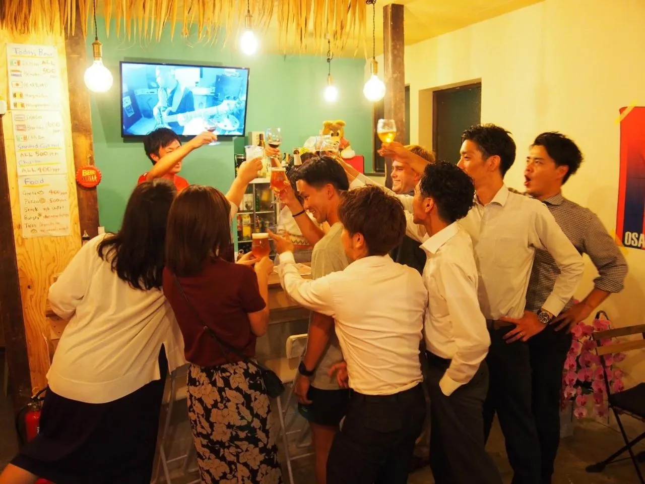 Mad Cat Hostel Osaka & Bar