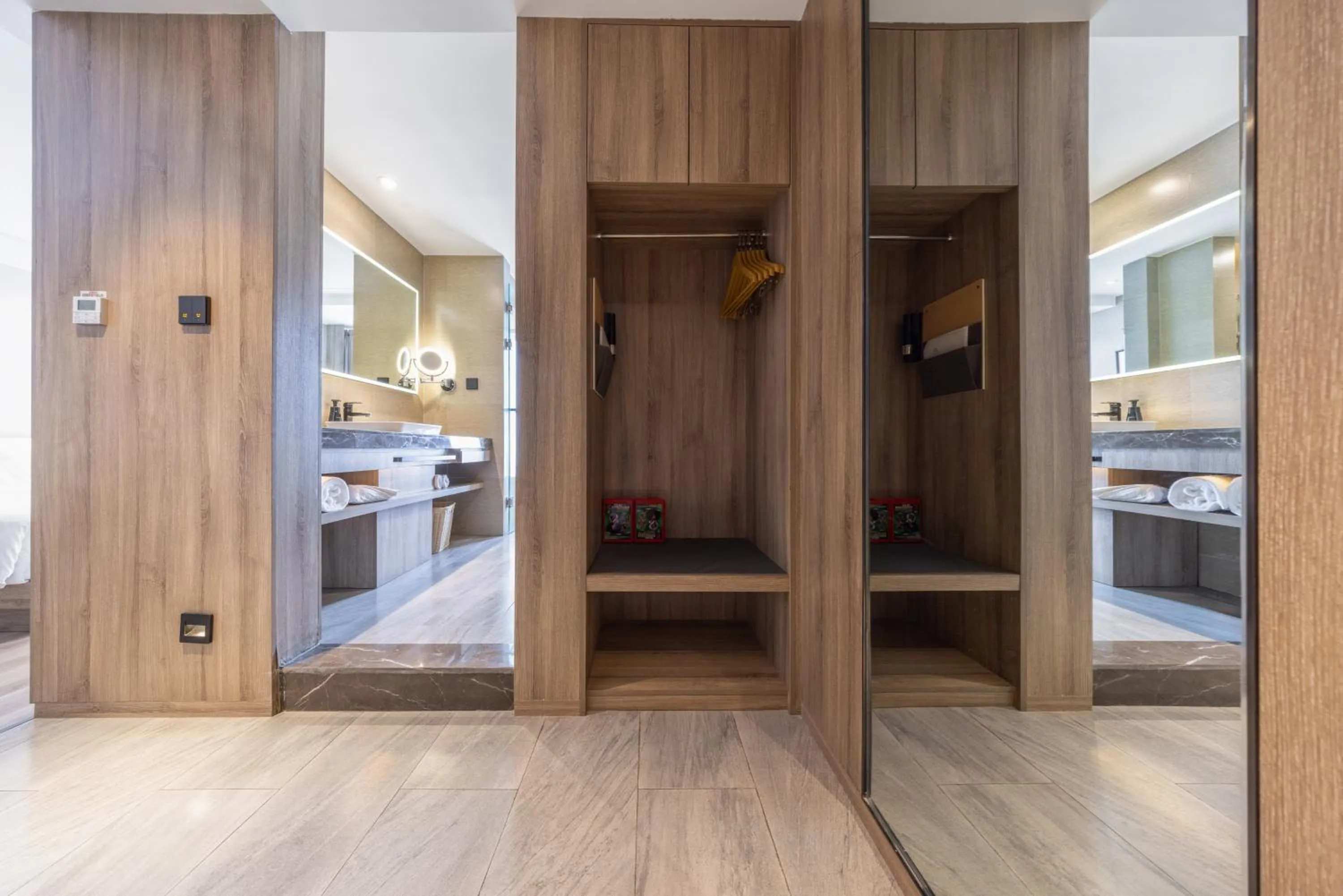 Photo of the whole room, Bed in Atour Hotel Kunming Dianchi Lake