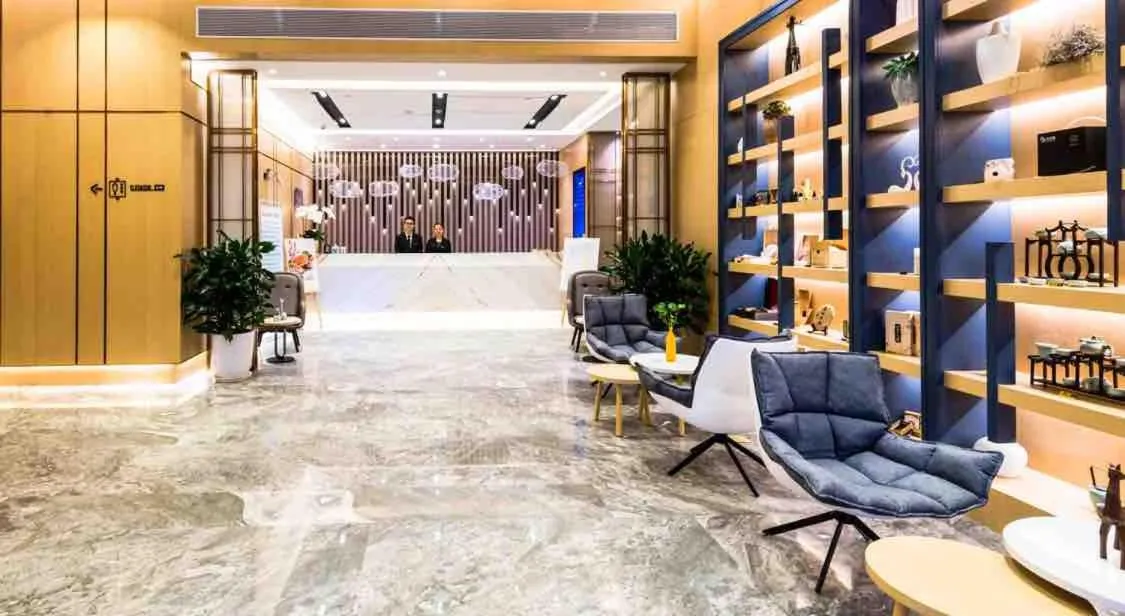 Seating area in Atour Hotel Kunming Dianchi Lake