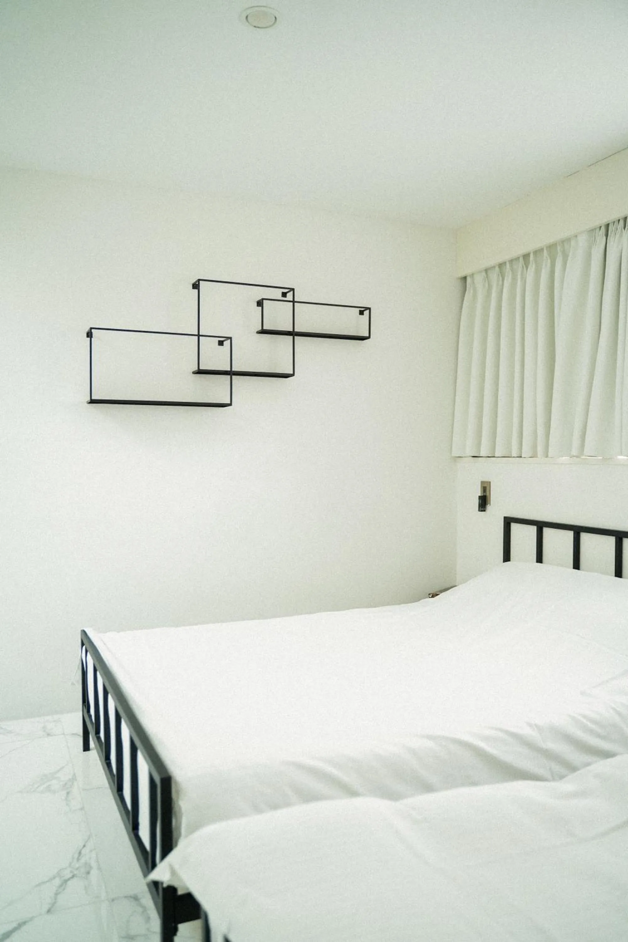 Living room, Bed in THE ROOT2 HOTEL