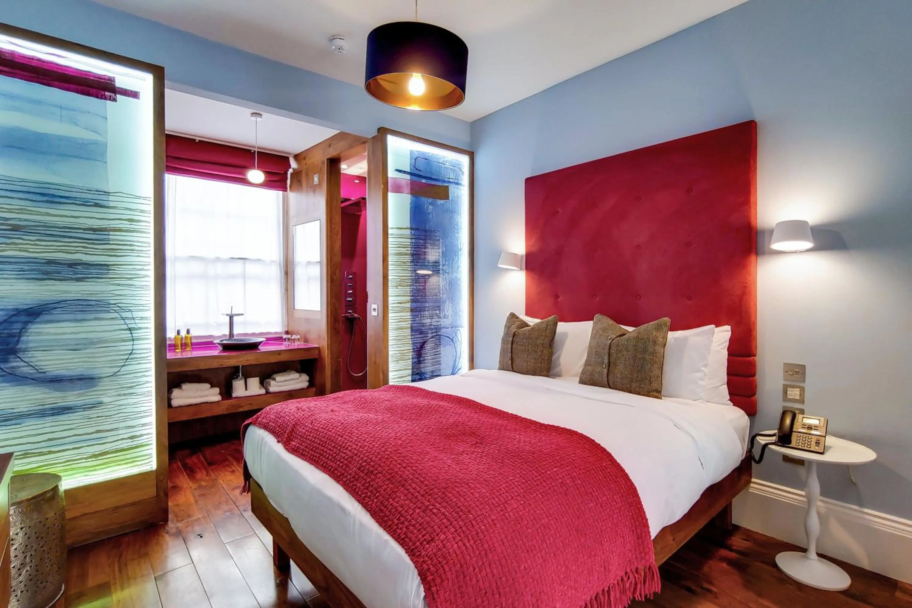 Bedroom, Bed in Residences at The Gyle - London