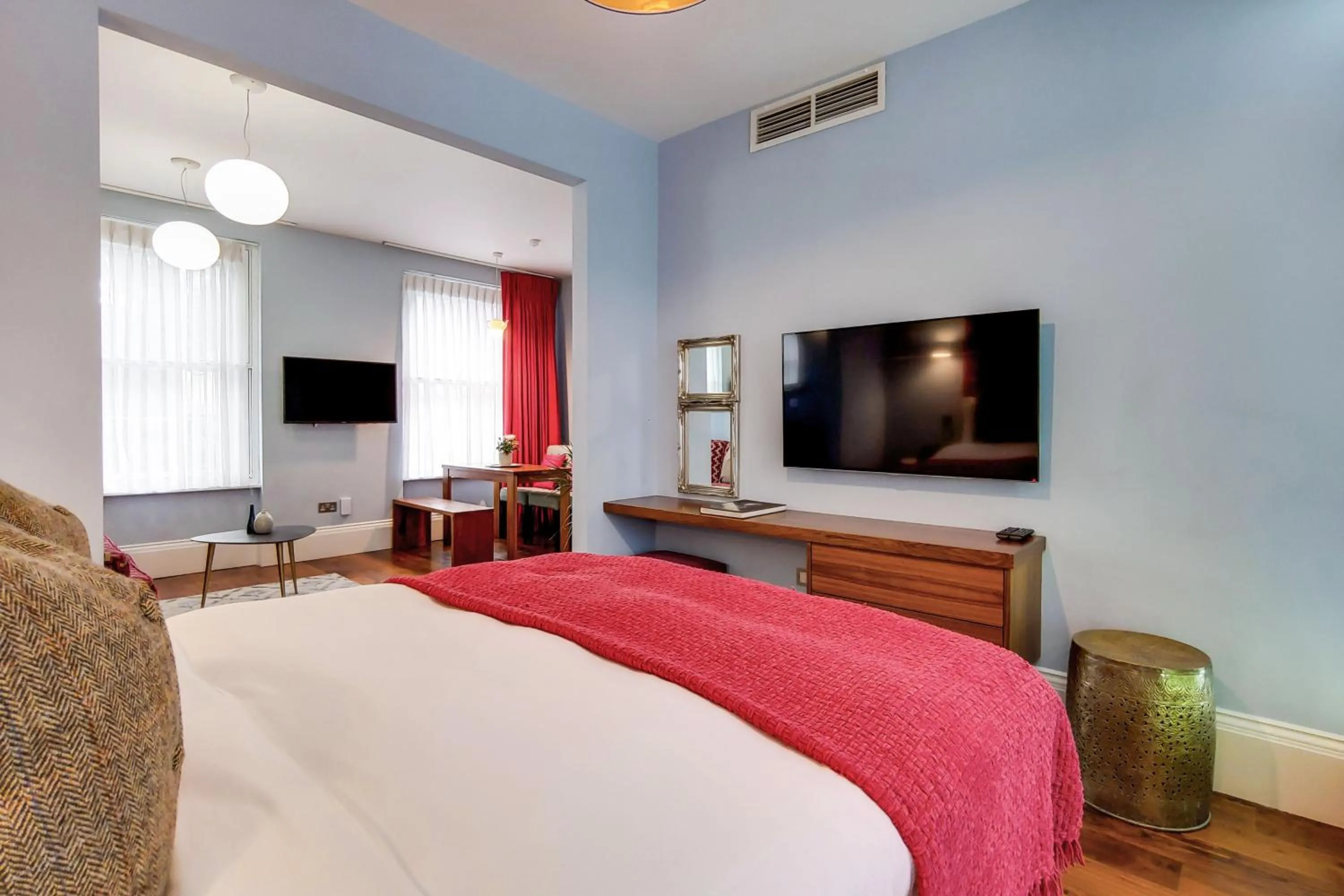 Bedroom, Bed in Residences at The Gyle - London