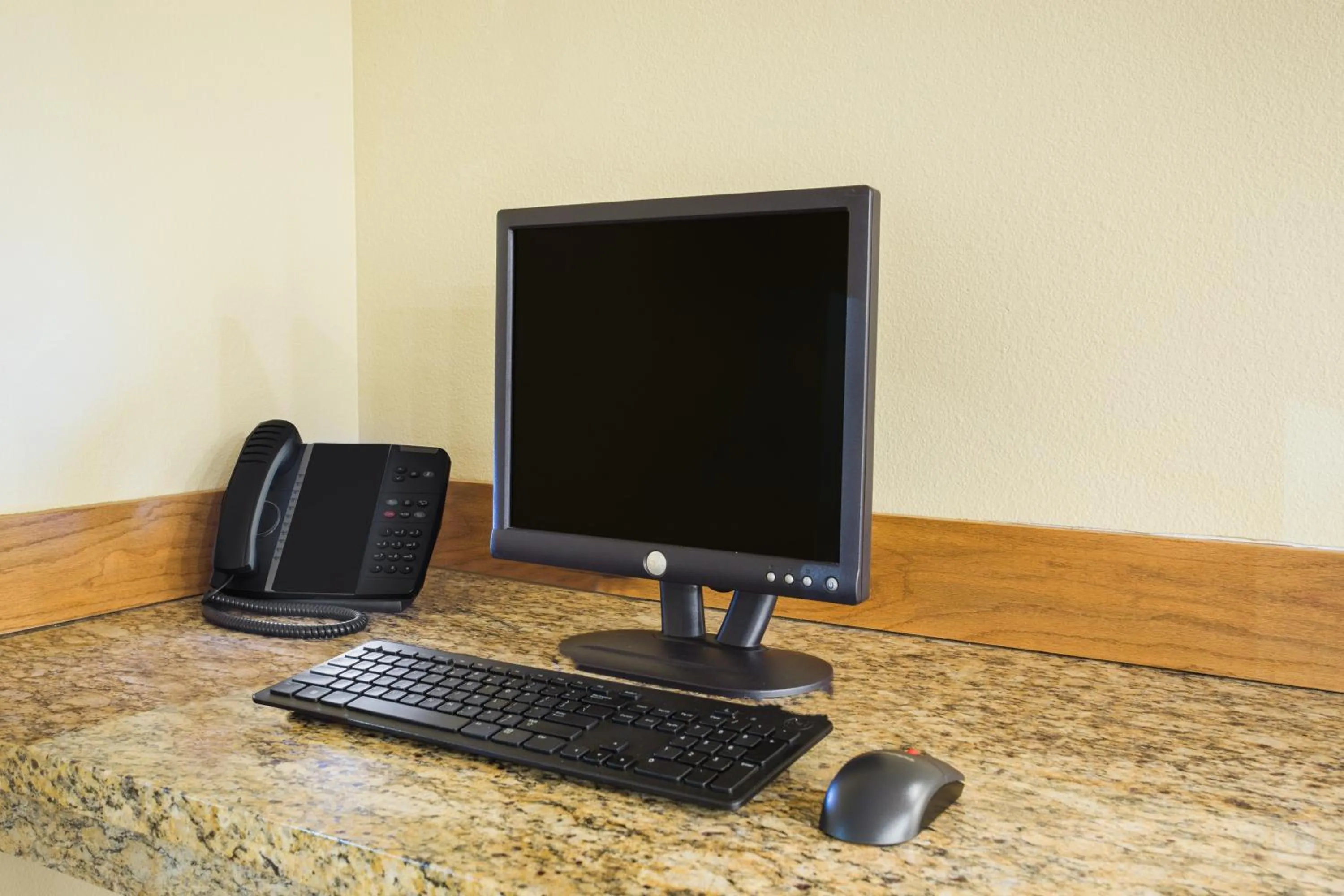 Business facilities in Days Inn by Wyndham Evansdale Waterloo