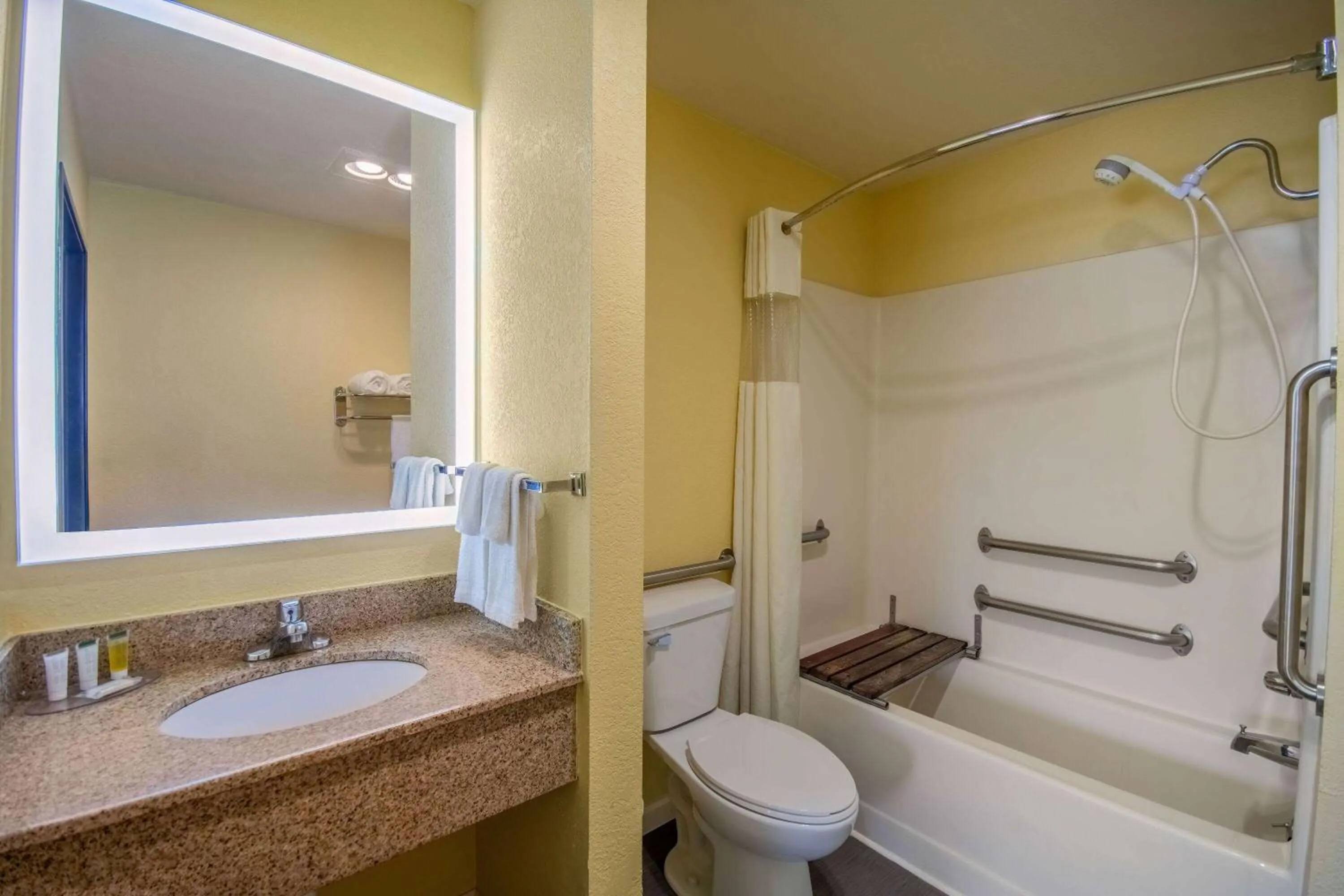 Bathroom in Days Inn by Wyndham Evansdale Waterloo