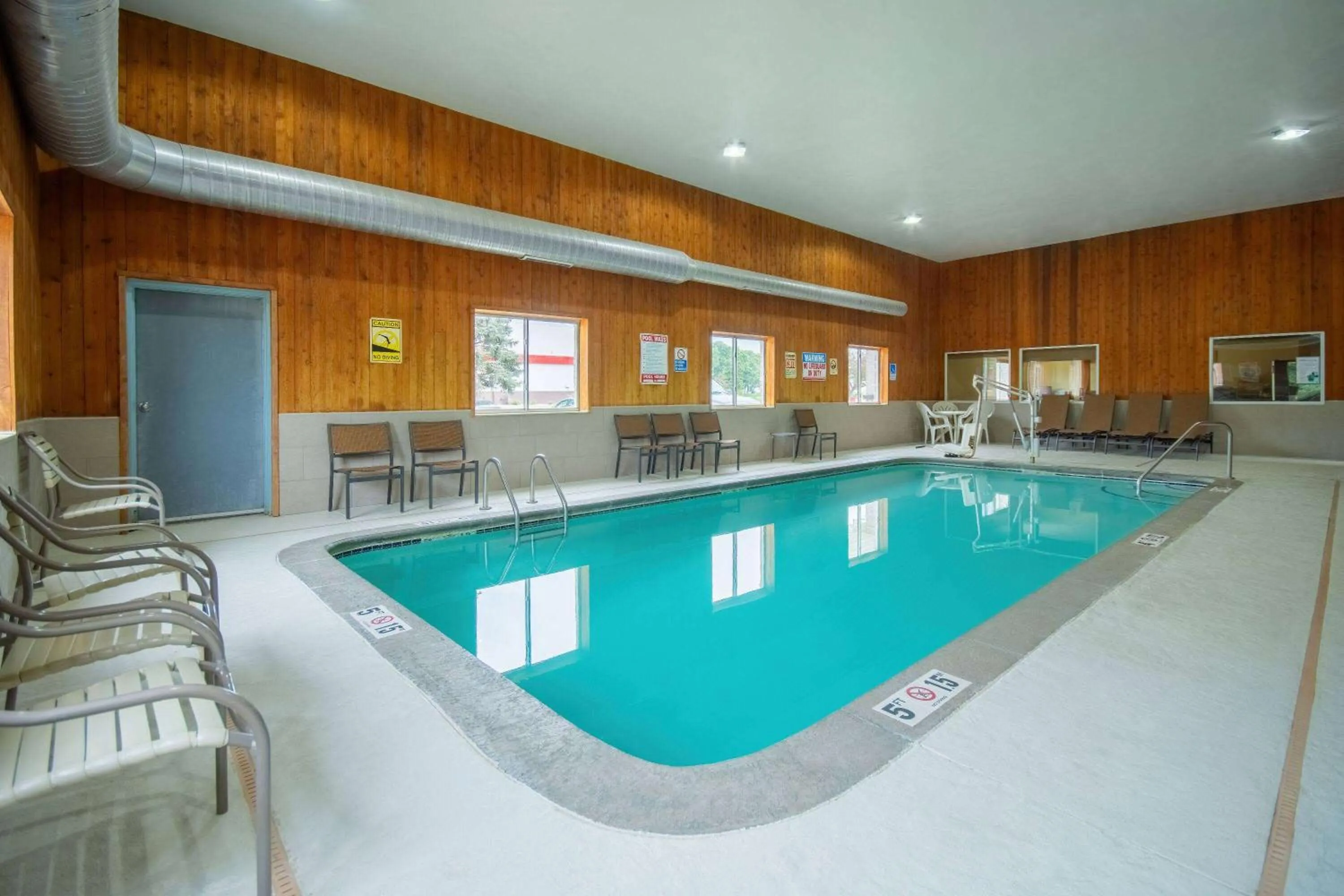 Swimming pool in Days Inn by Wyndham Evansdale Waterloo