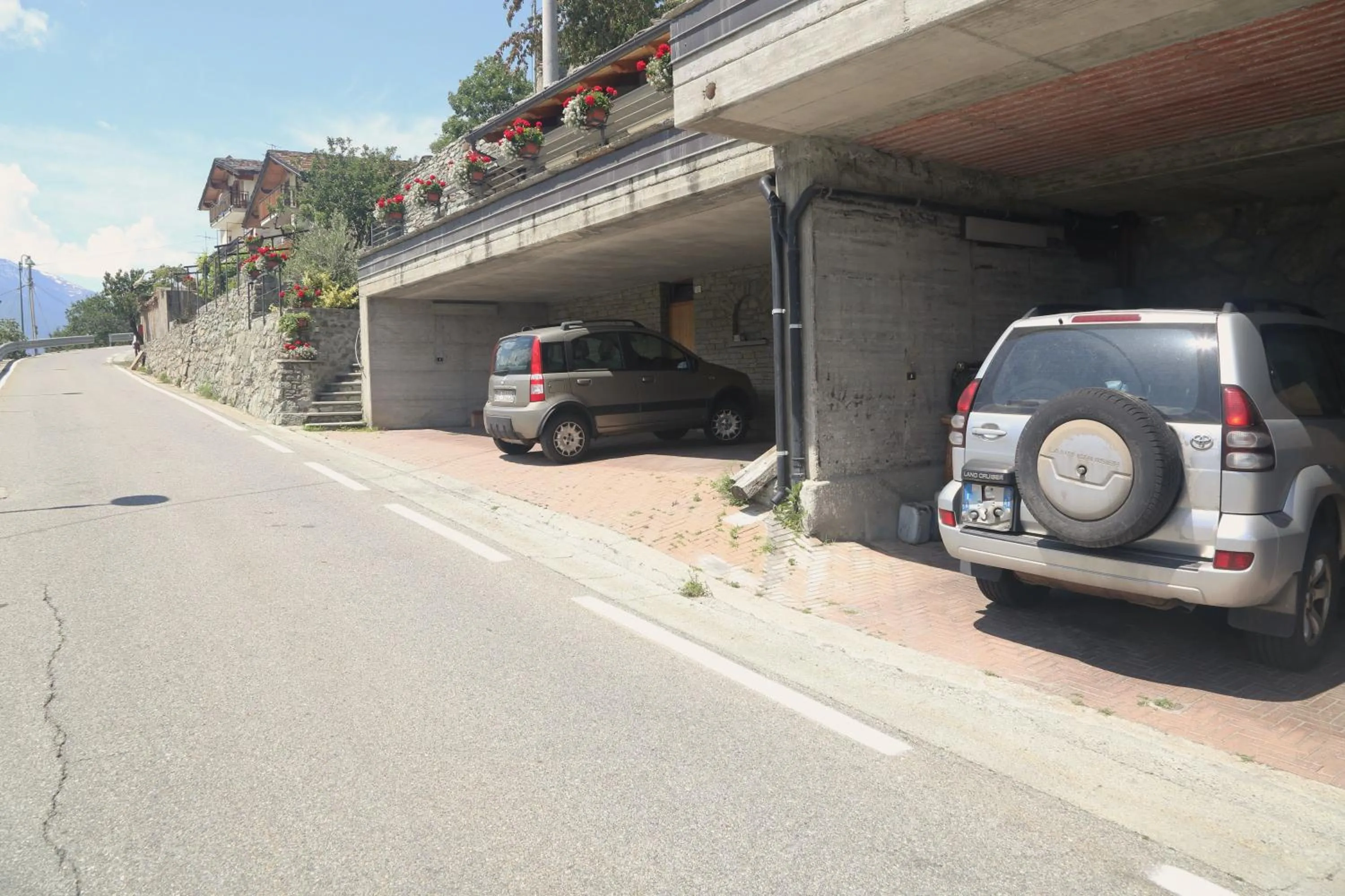 Parking in SUITE DEL VILLAGGIO