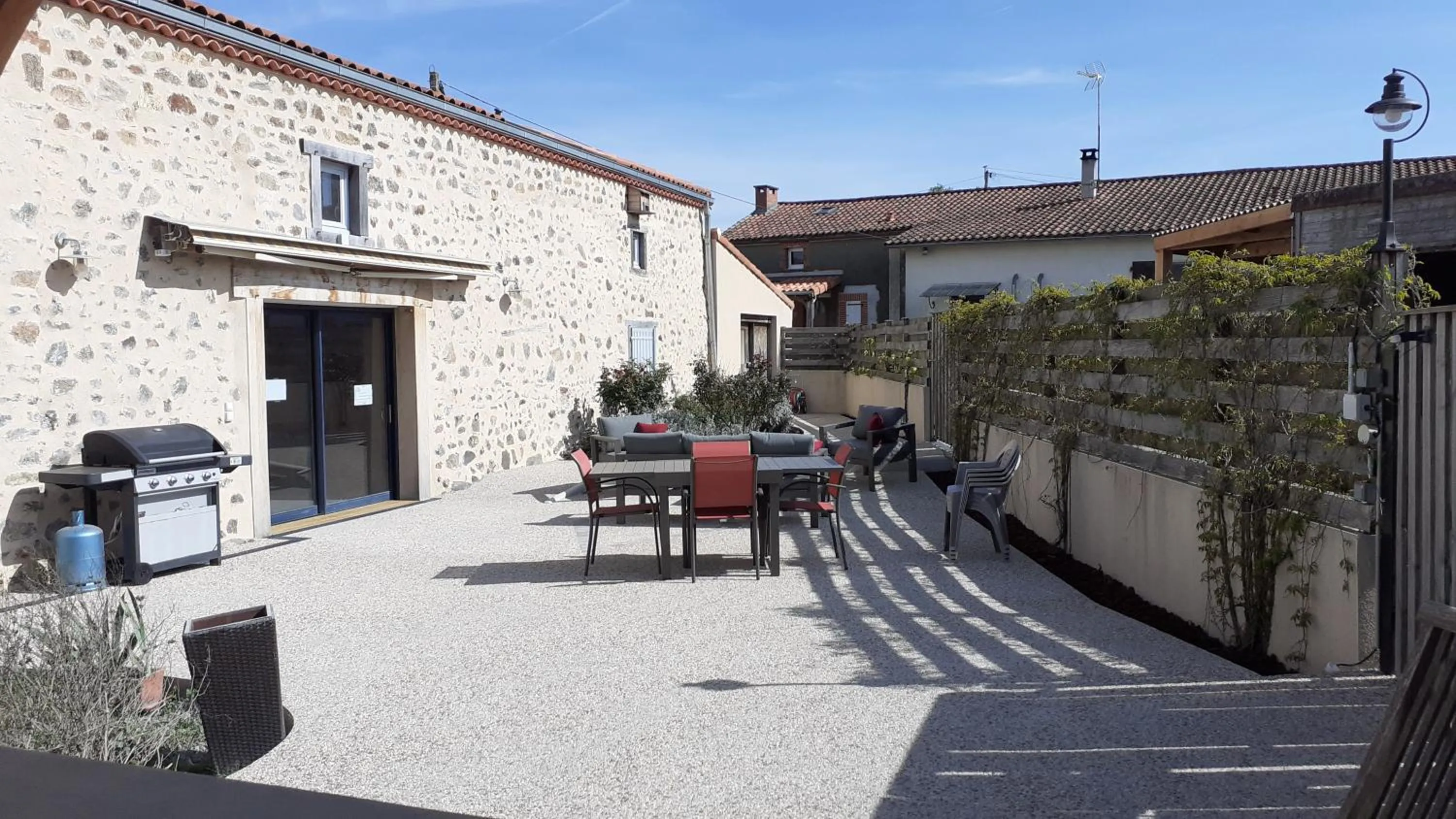 Patio in LES GALAINES