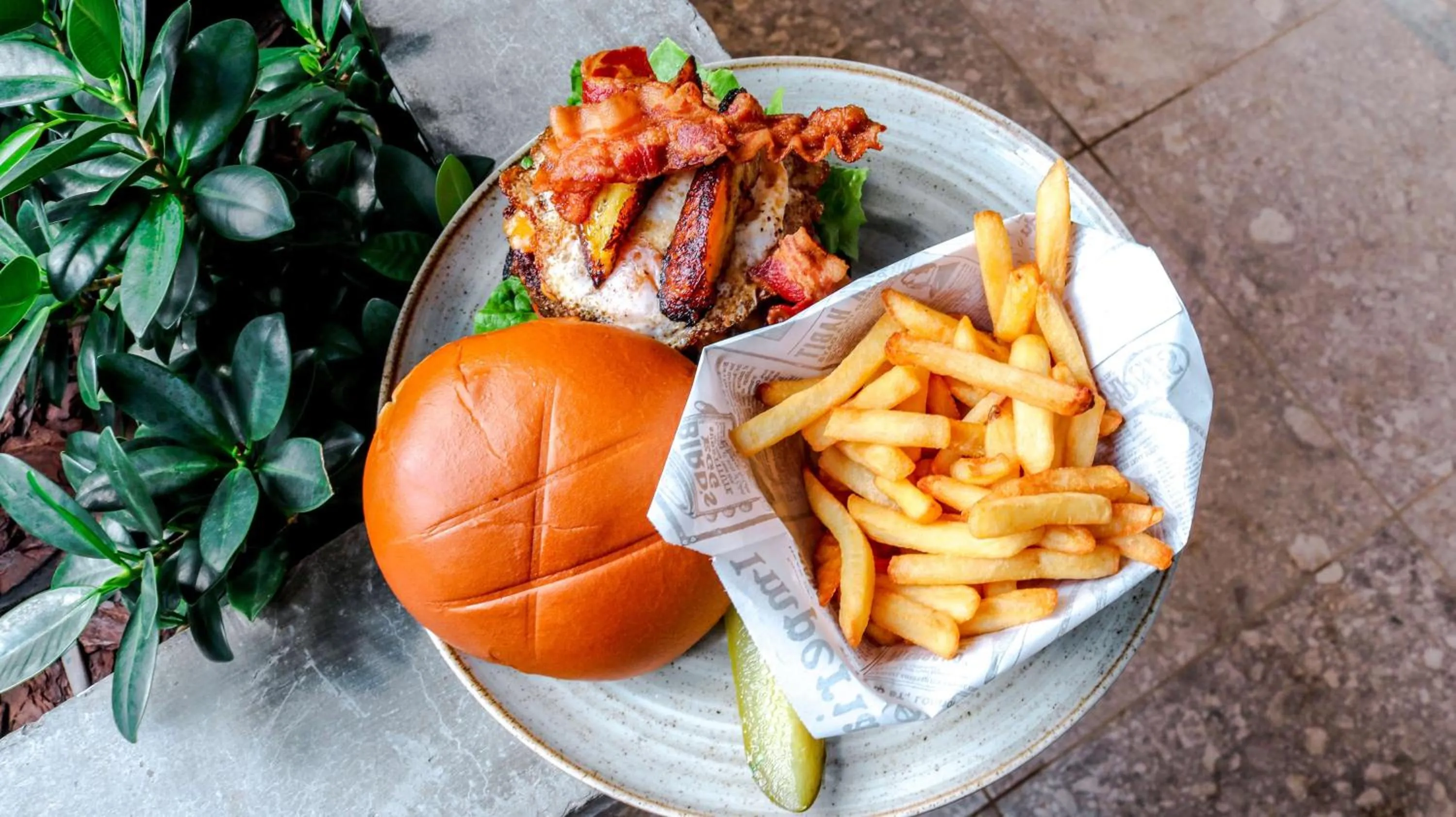 Restaurant/places to eat in Hyatt Place Aruba Airport