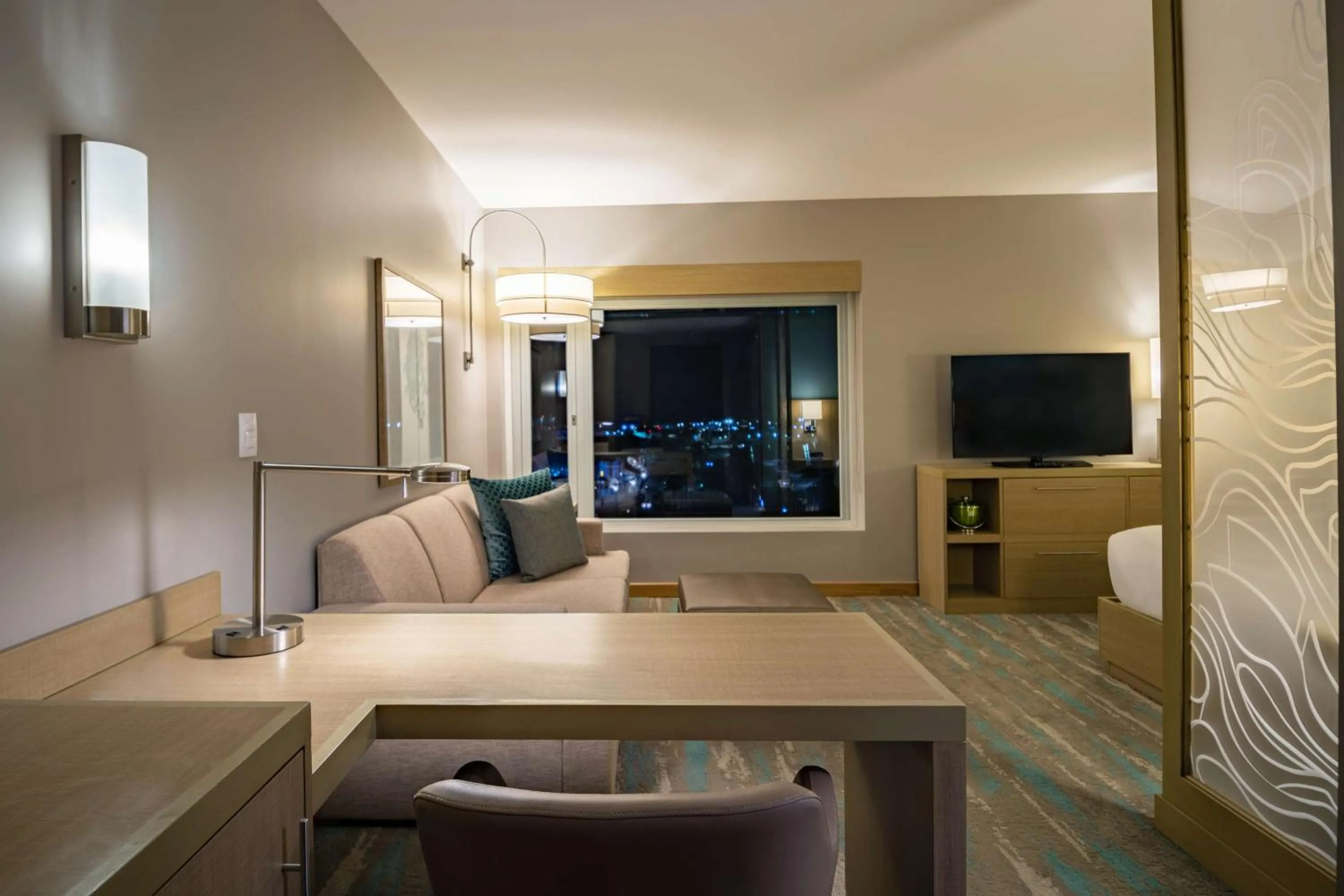 Photo of the whole room in Hyatt Place Aruba Airport