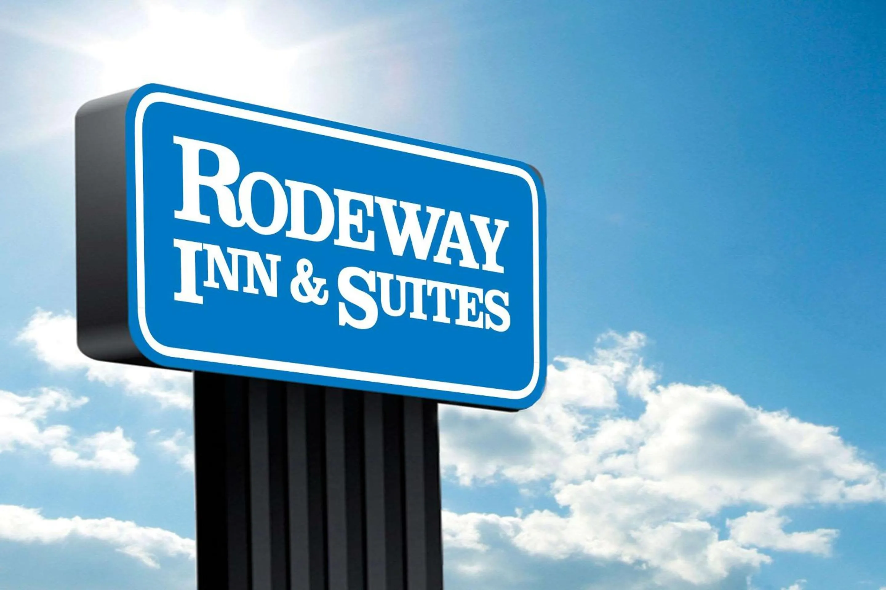 Property building in Rodeway Inn & Suites