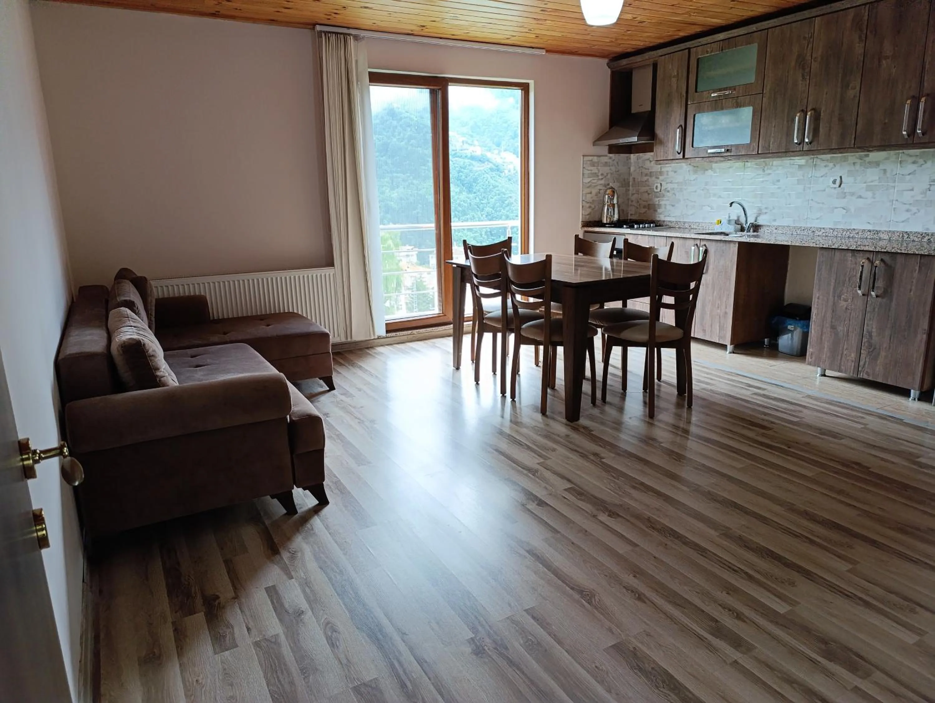 kitchen in Erdem Apart Otel