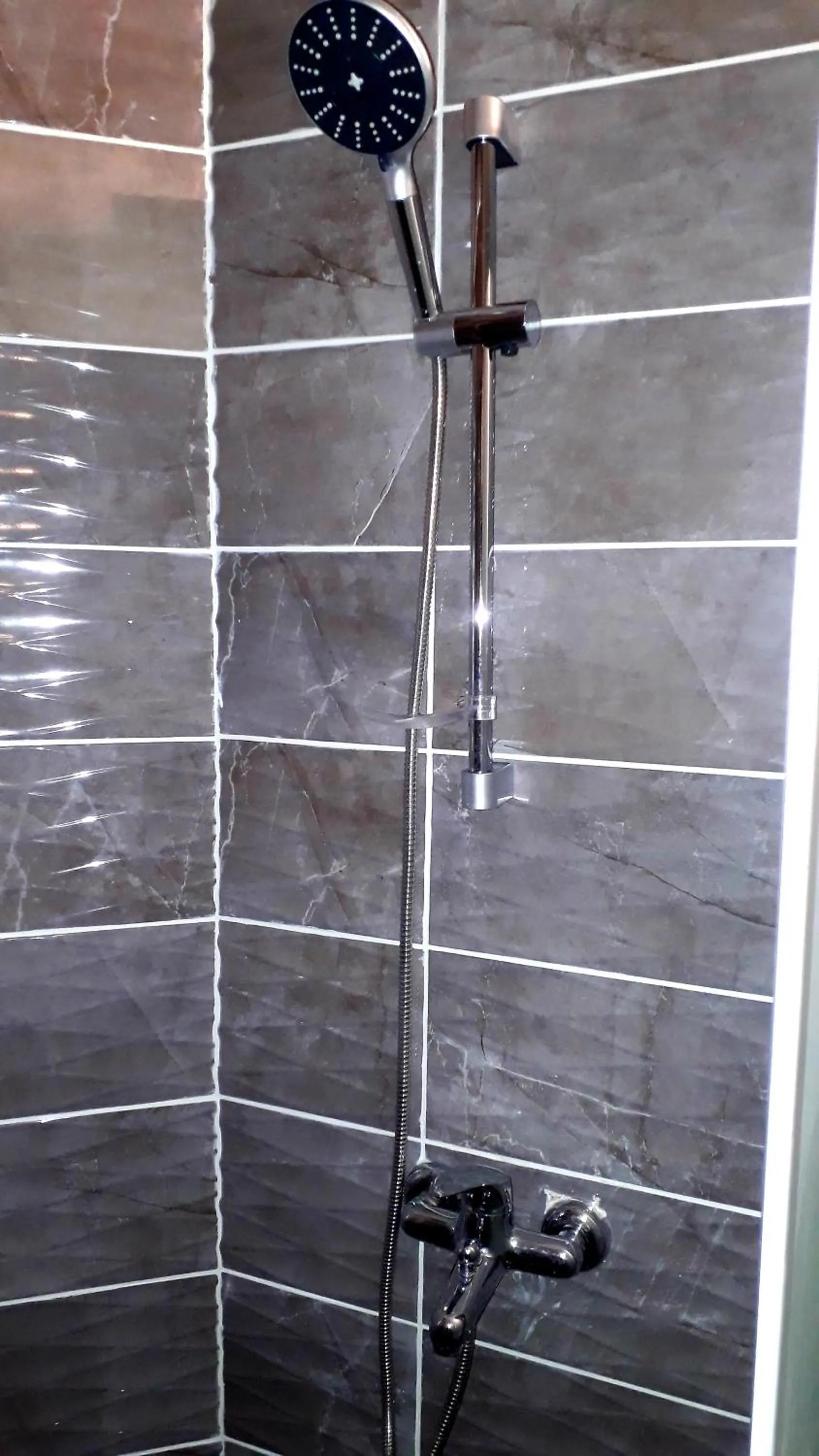 Shower in Erdem Apart Otel