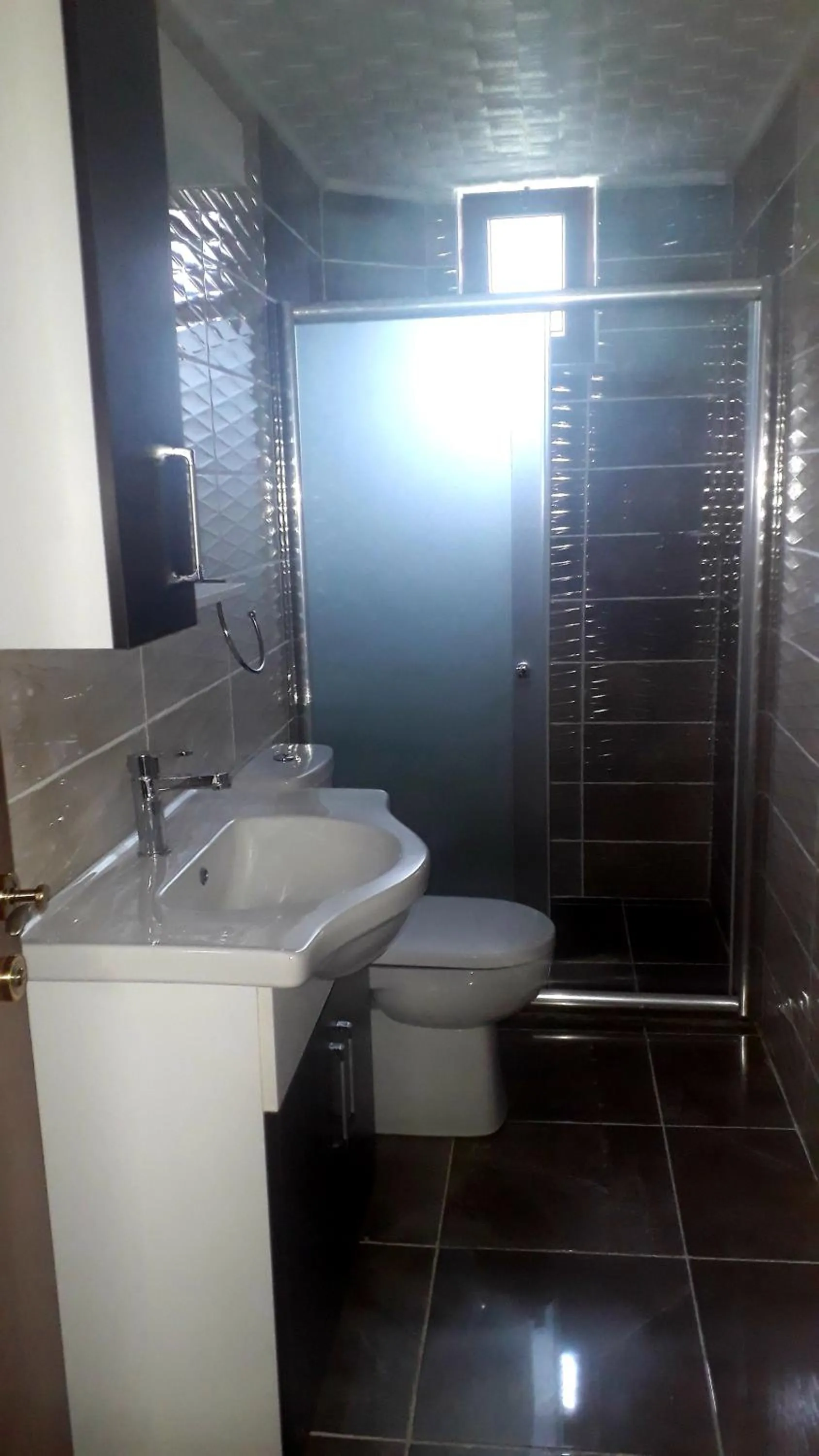 Shower in Erdem Apart Otel