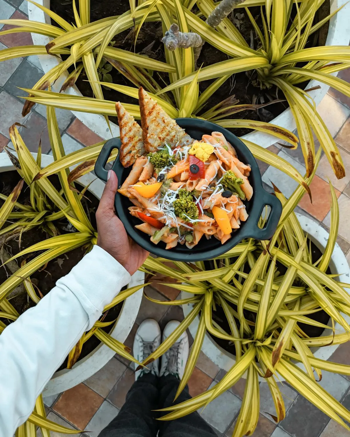 Restaurant/places to eat in The Summer House, Pachmarhi - AM Hotel Kollection