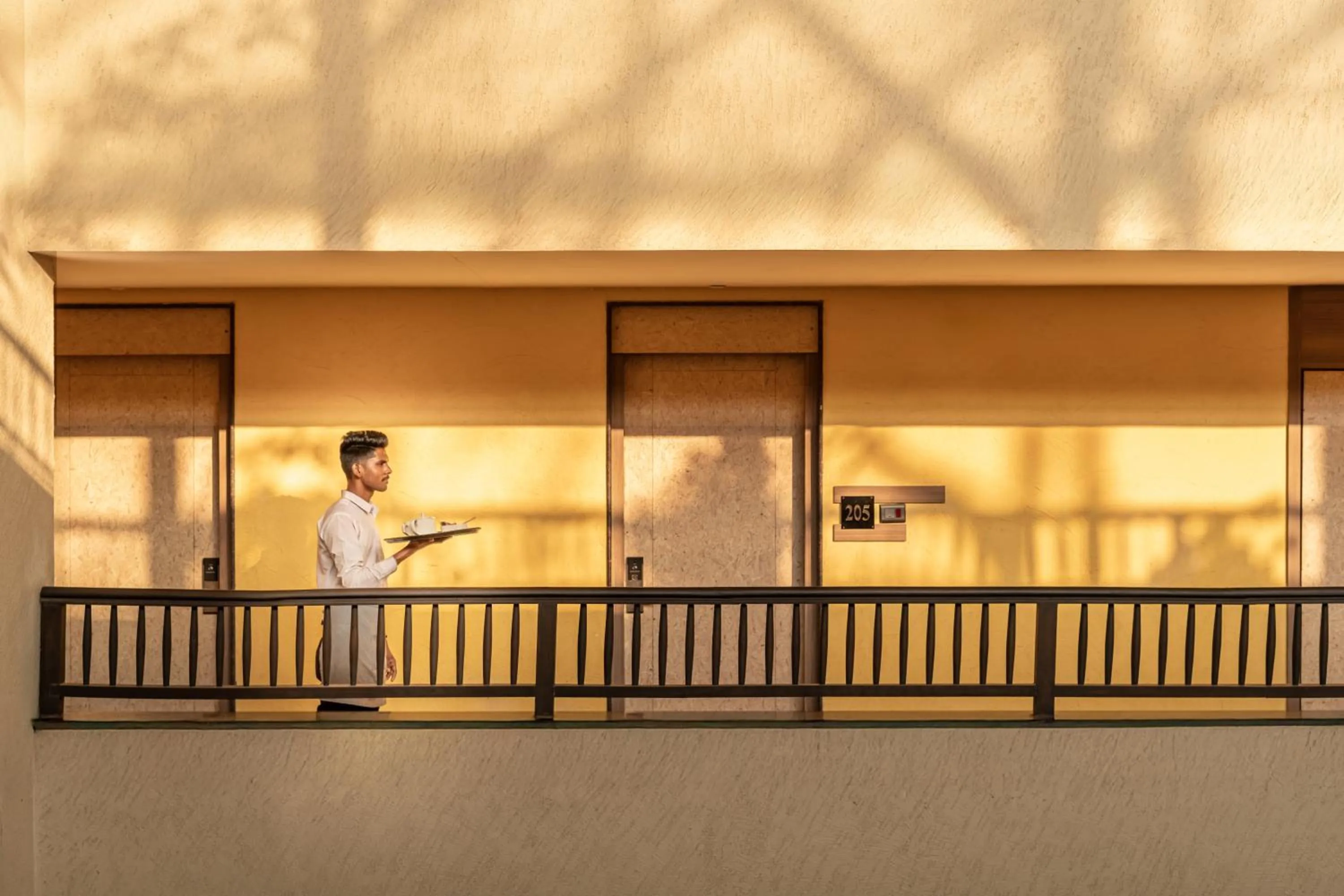 Day in The Summer House, Pachmarhi - AM Hotel Kollection