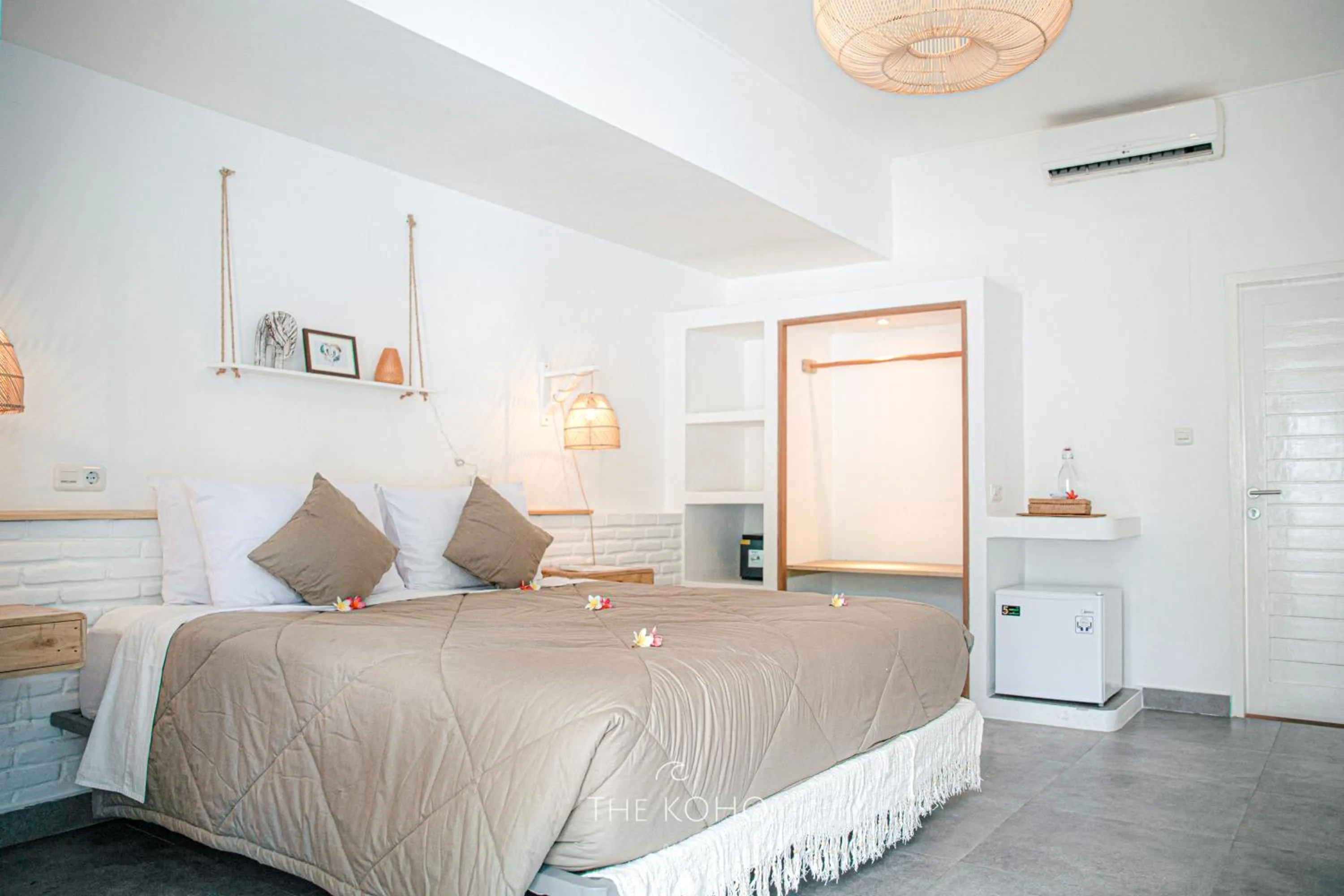 Bed in The Koho Air Hotel