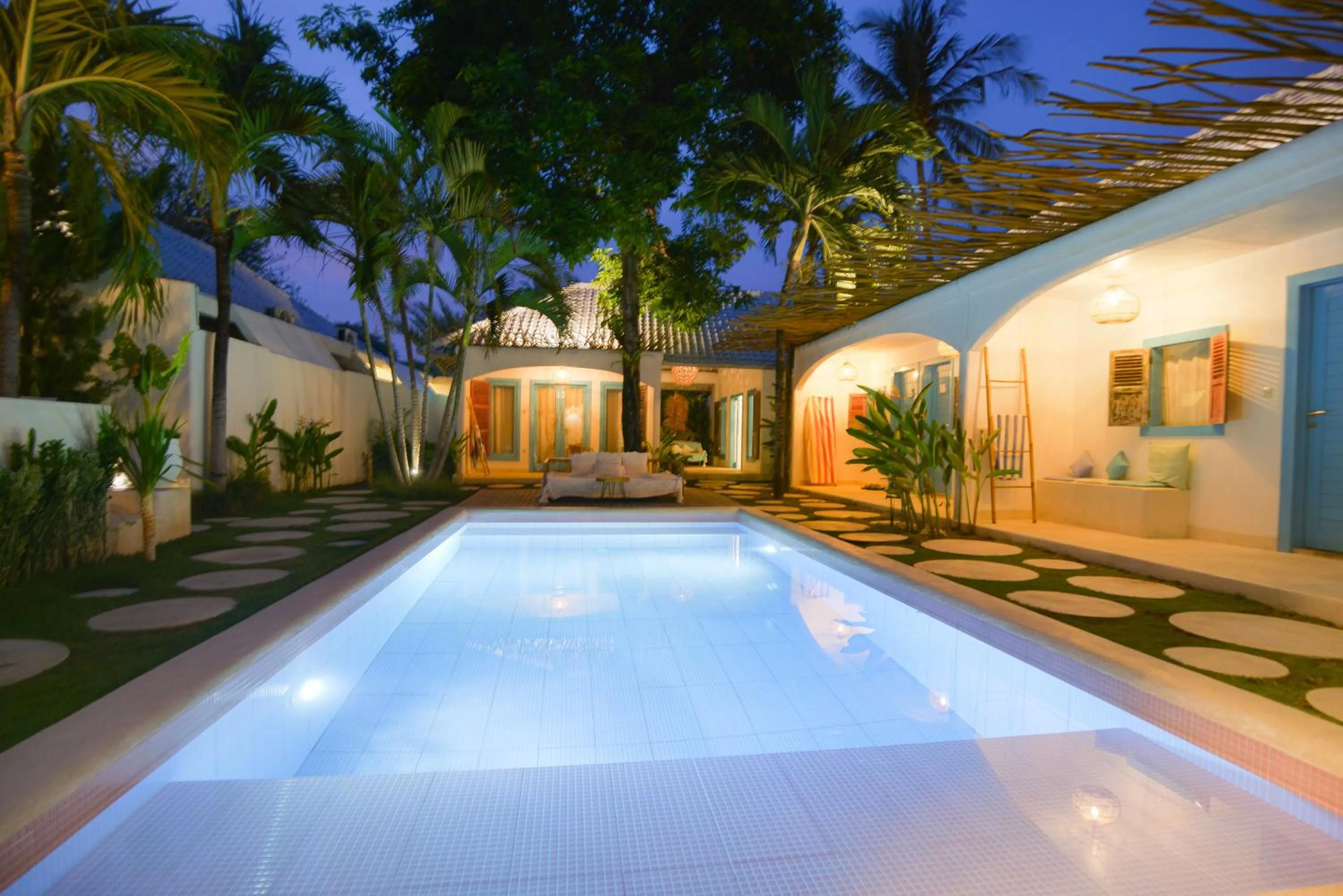 Night in The Koho Air Hotel