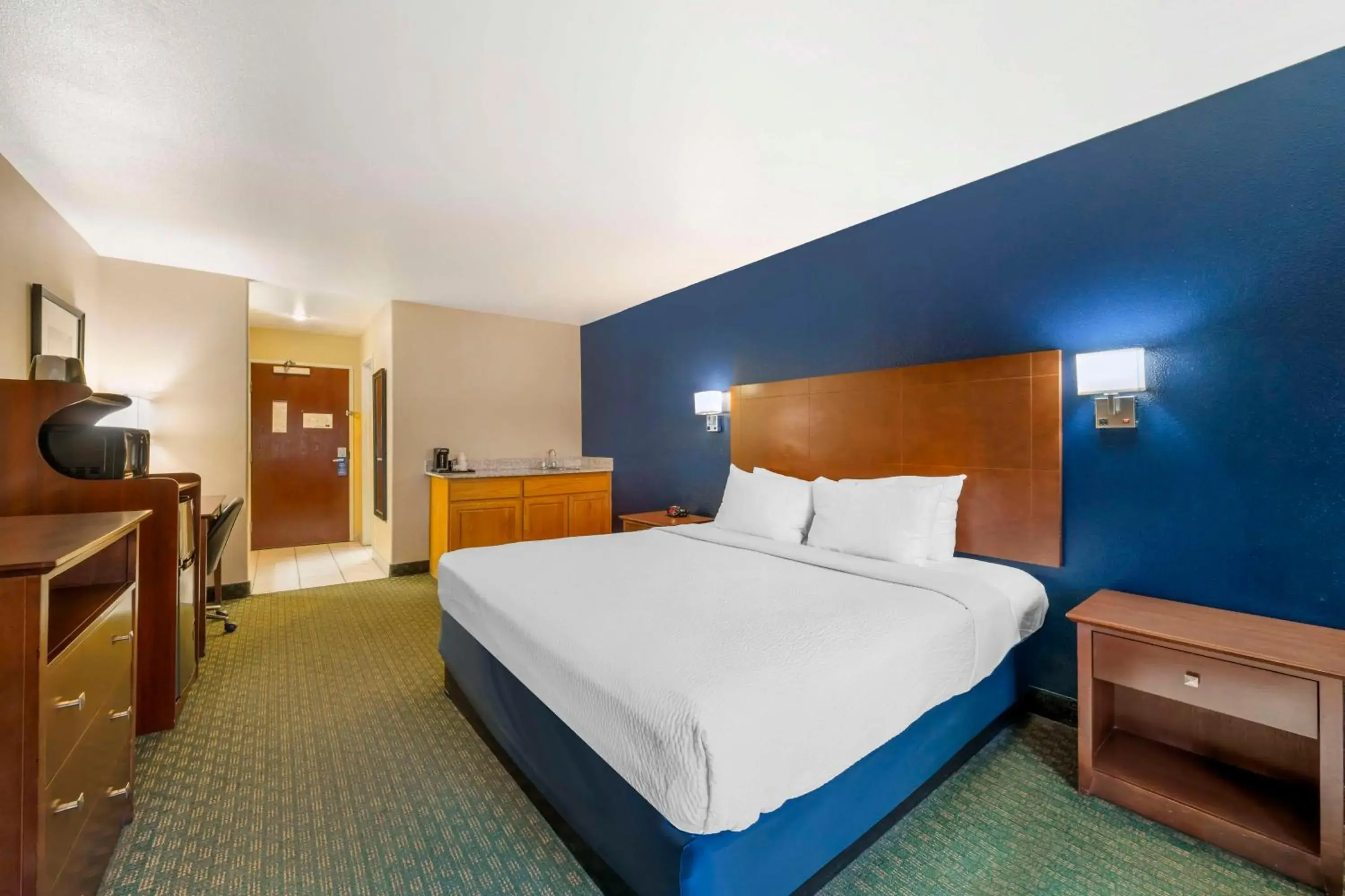 King Room - Non Smoking in Best Western Parker Inn King Room - Non Smoking in Best Western Parker Inn