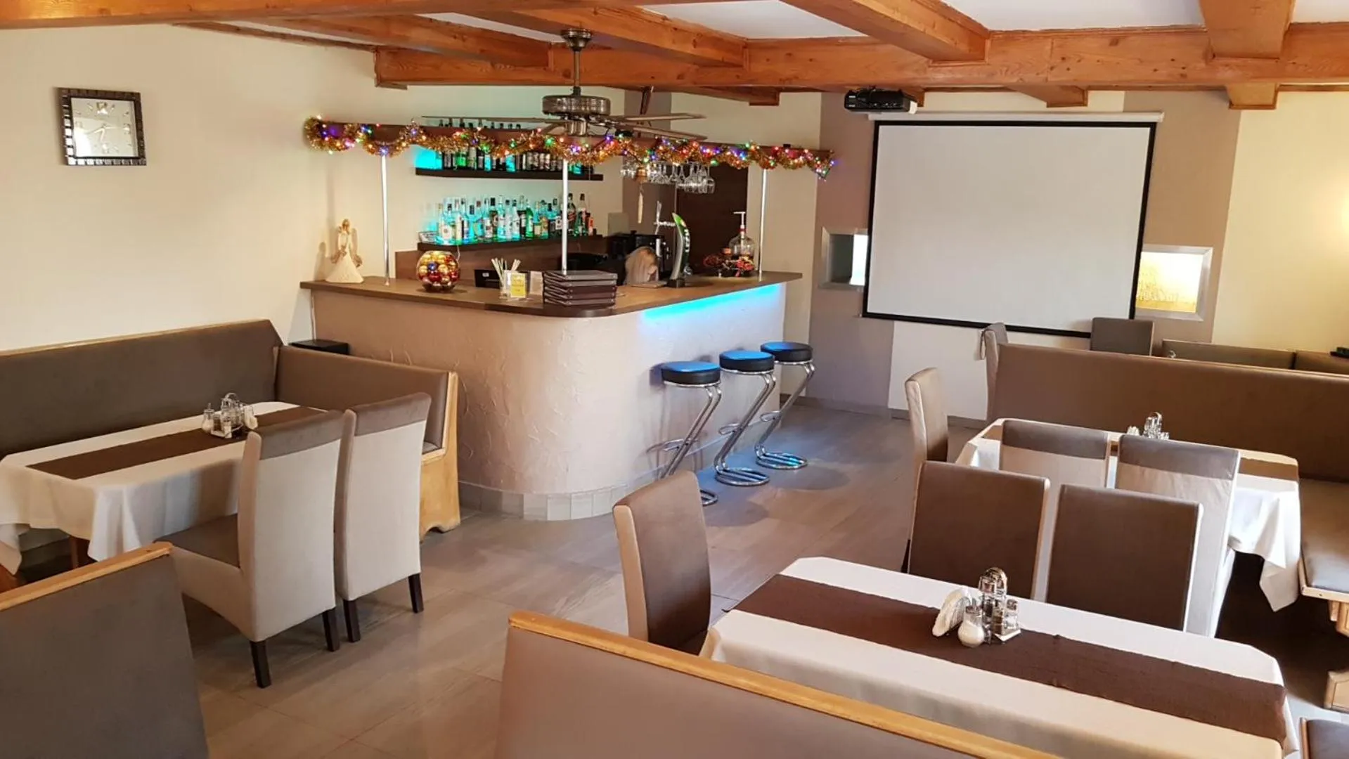 Lounge or bar in Restauracja IBIZA