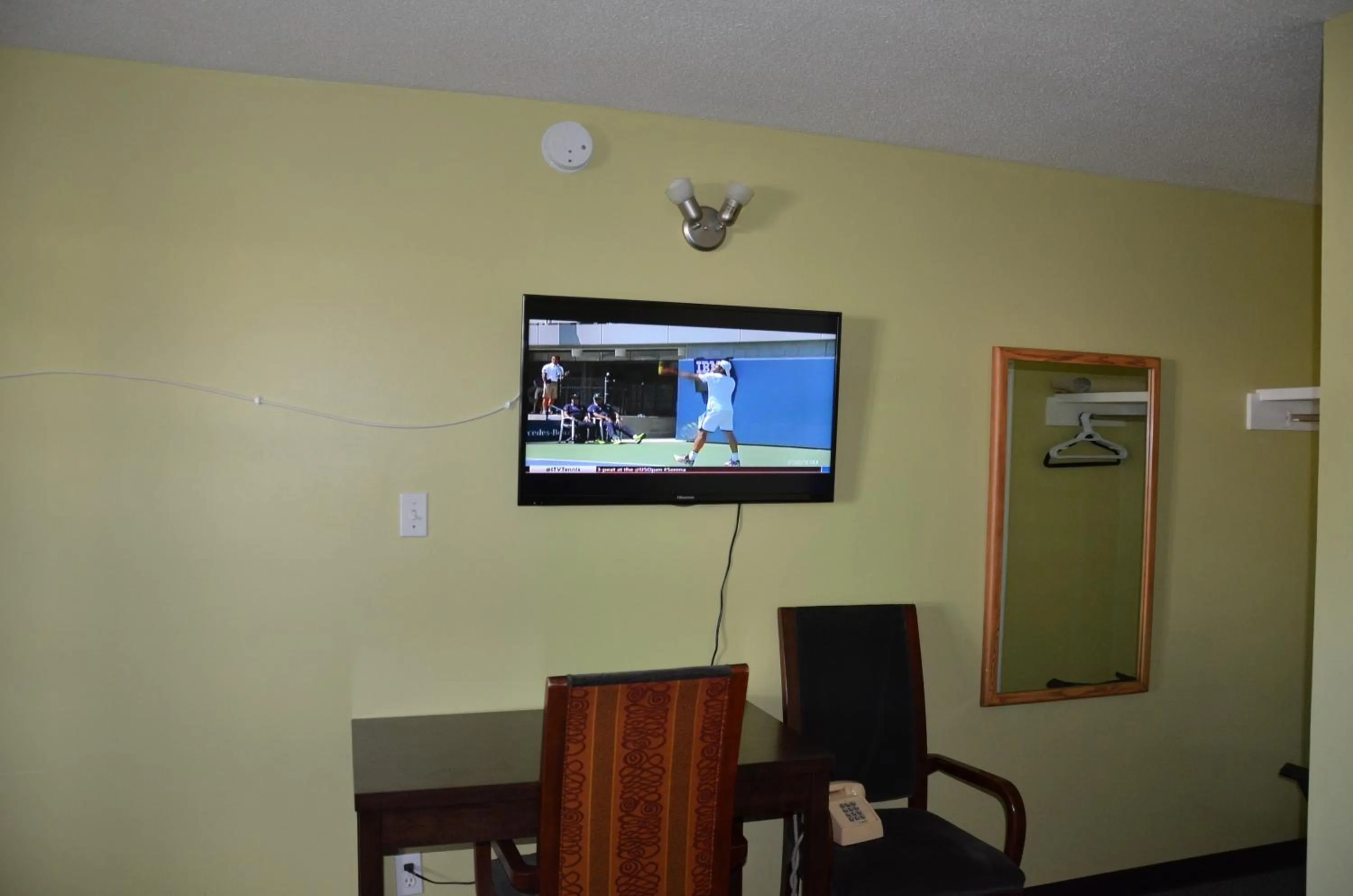 TV and multimedia in Coachman Inn