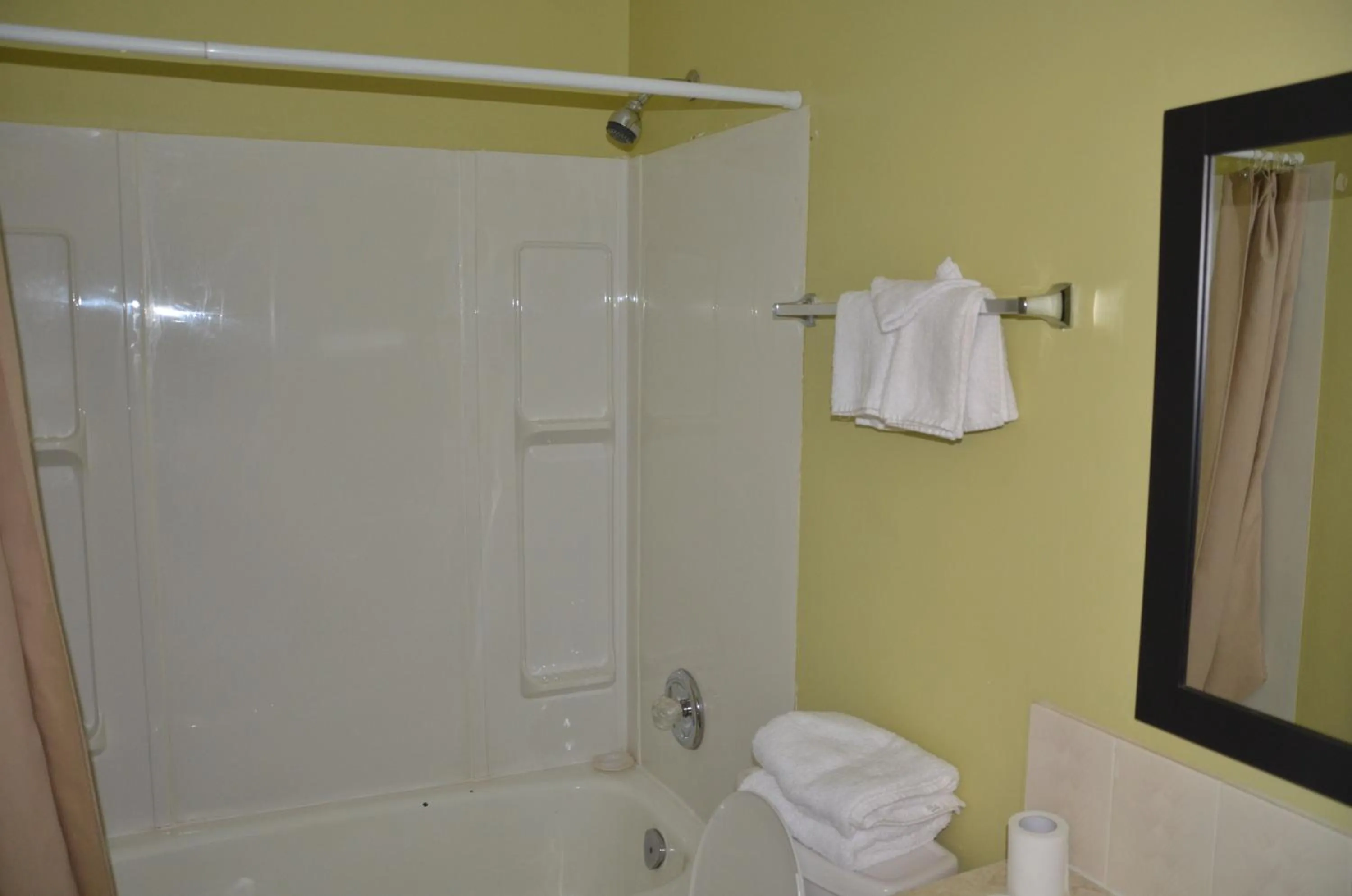 Bathroom in Coachman Inn